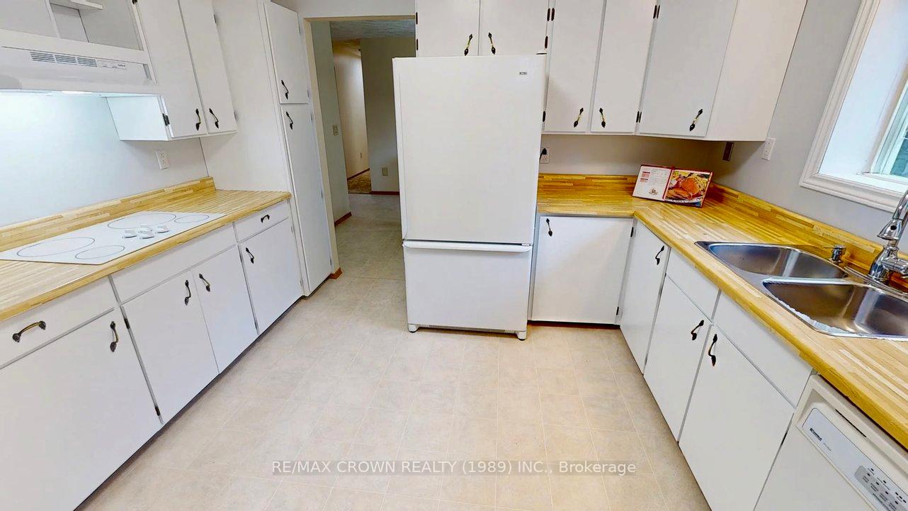 Photo 24 of 370 Cedar Heights Road, North Bay, Airport — HOMEH