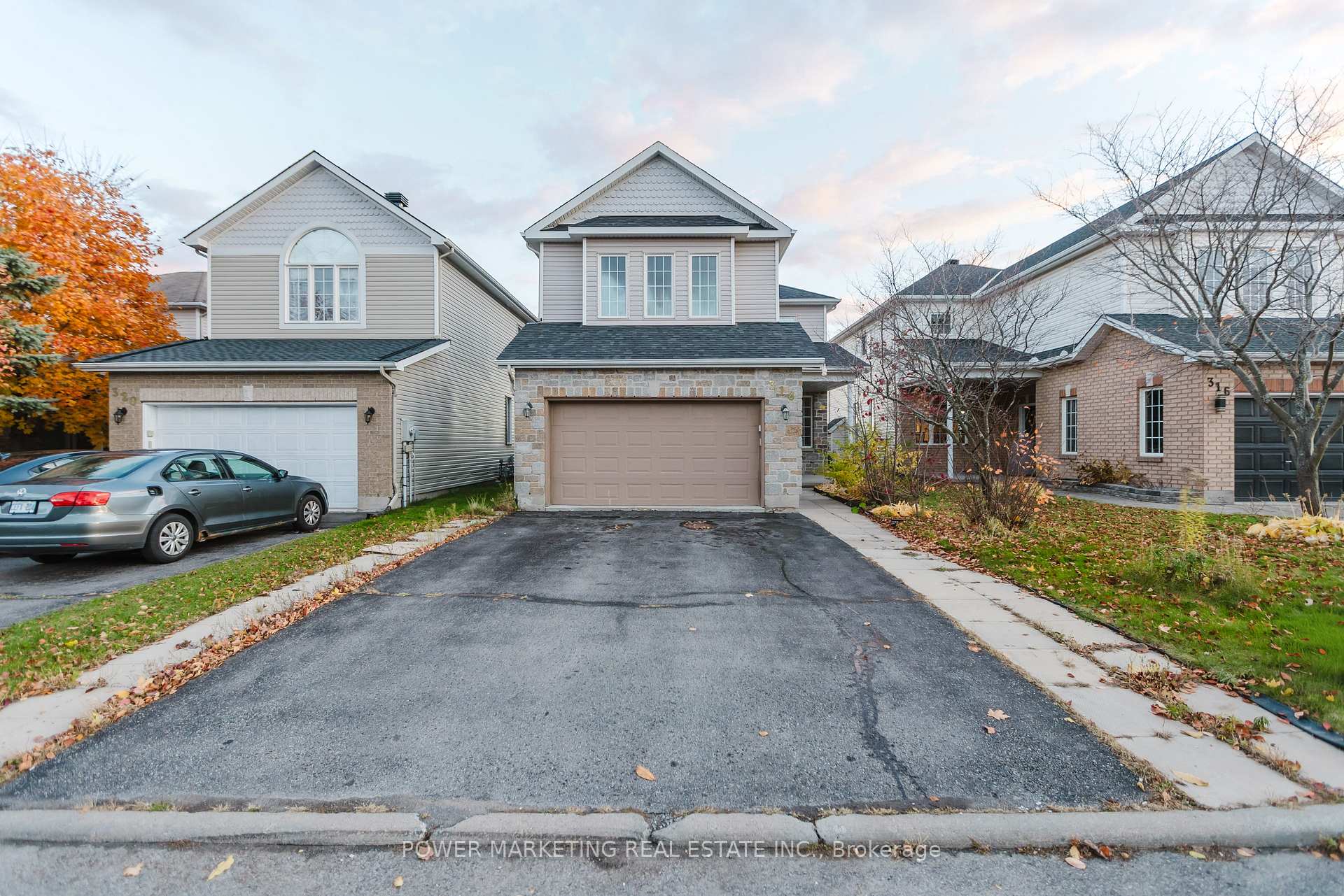 Photo 1 of 318 Rustic Hills Crescent, Ottawa, Springridge/East Village — HOMEH
