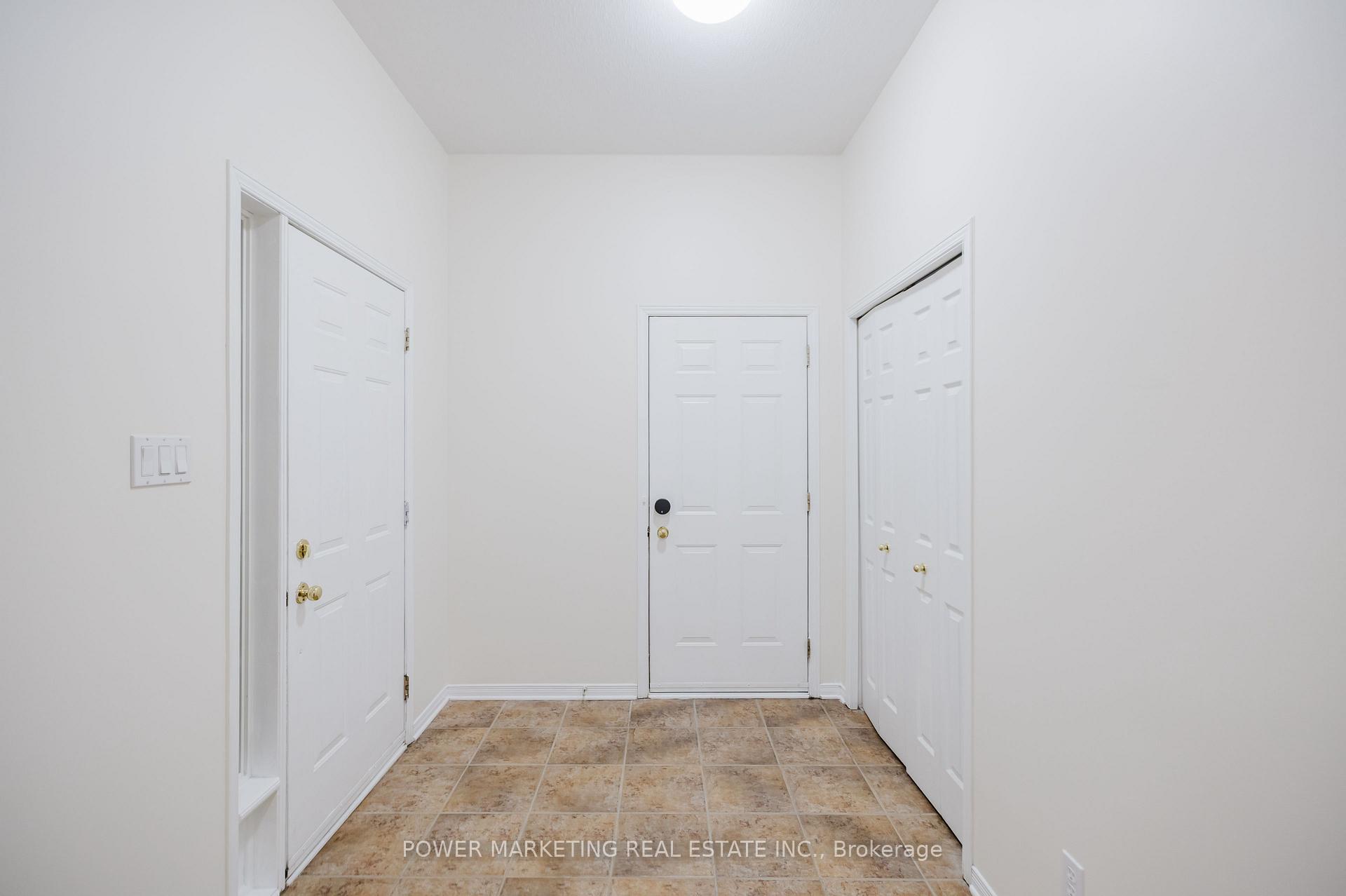Photo 6 of 318 Rustic Hills Crescent, Ottawa, Springridge/East Village — HOMEH