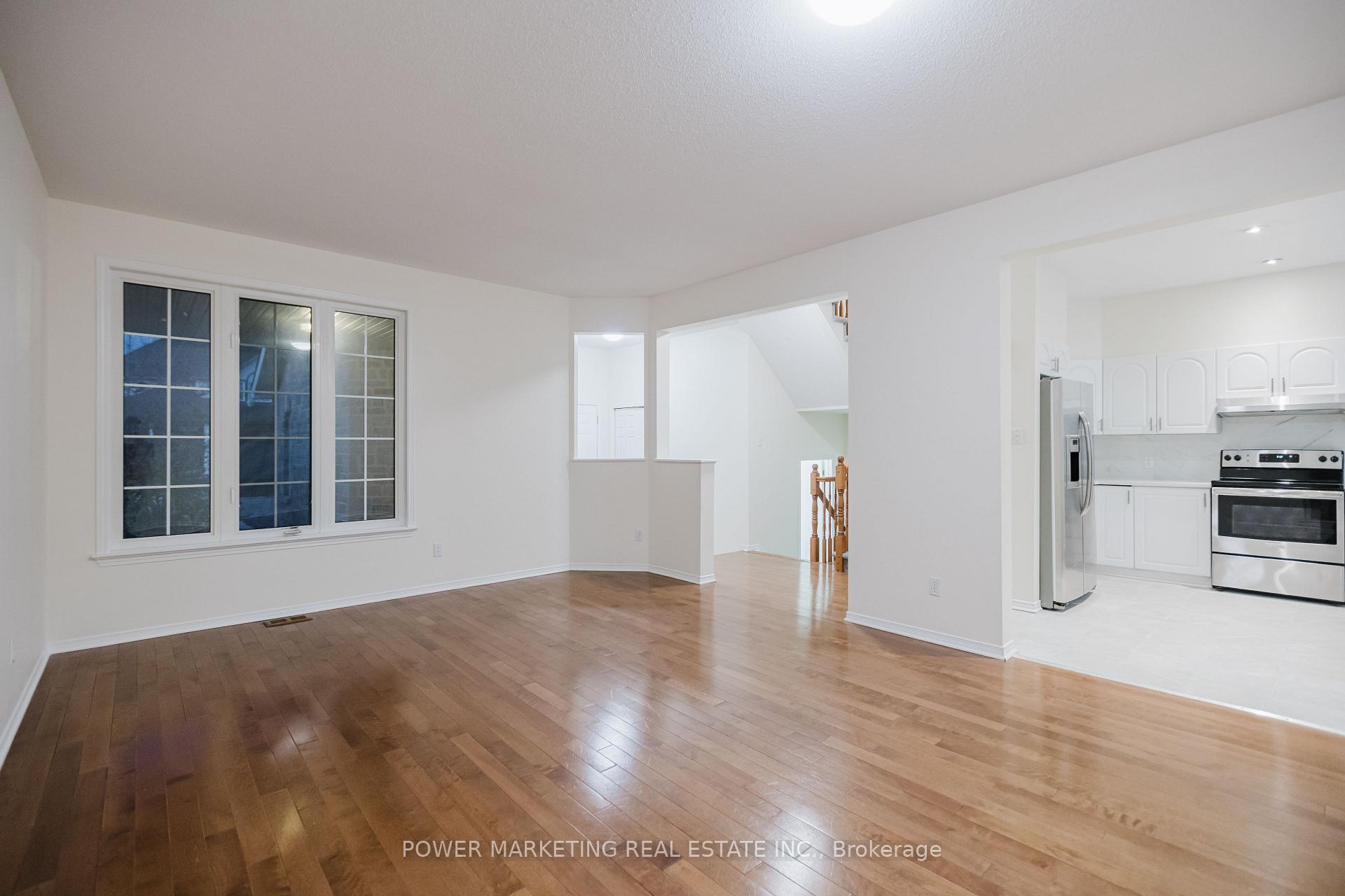 Photo 8 of 318 Rustic Hills Crescent, Ottawa, Springridge/East Village — HOMEH