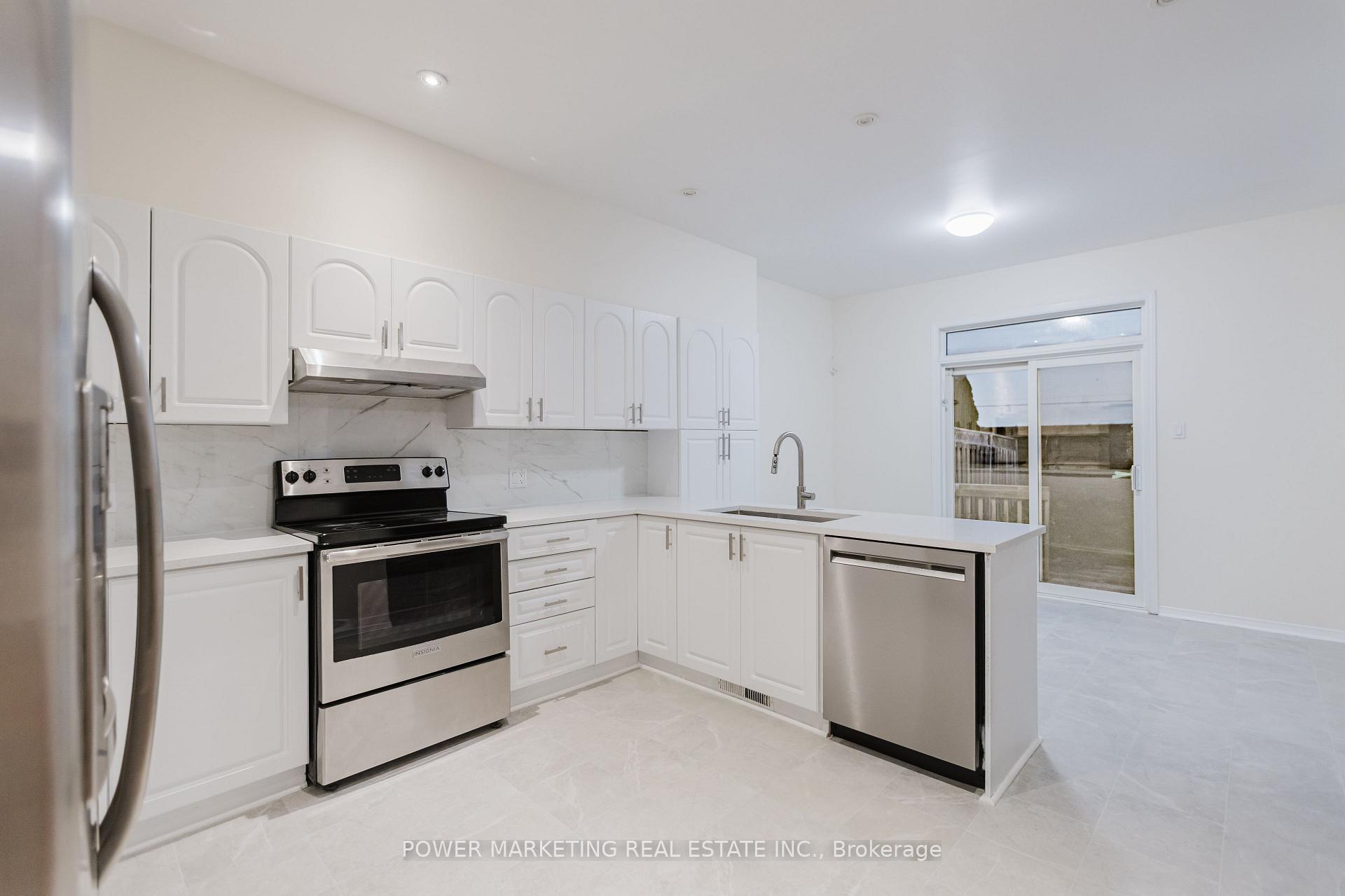 Photo 9 of 318 Rustic Hills Crescent, Ottawa, Springridge/East Village — HOMEH