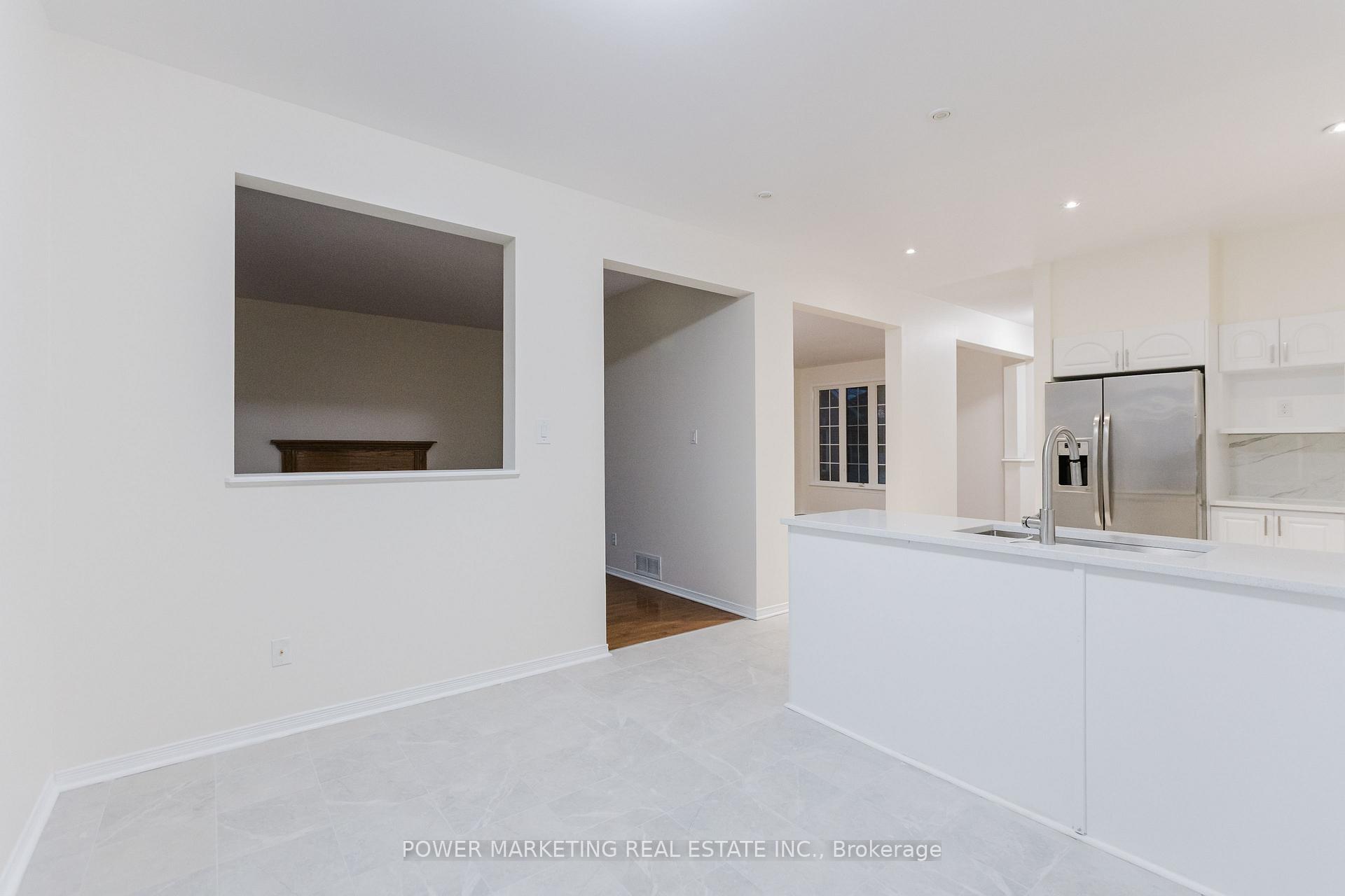 Photo 14 of 318 Rustic Hills Crescent, Ottawa, Springridge/East Village — HOMEH