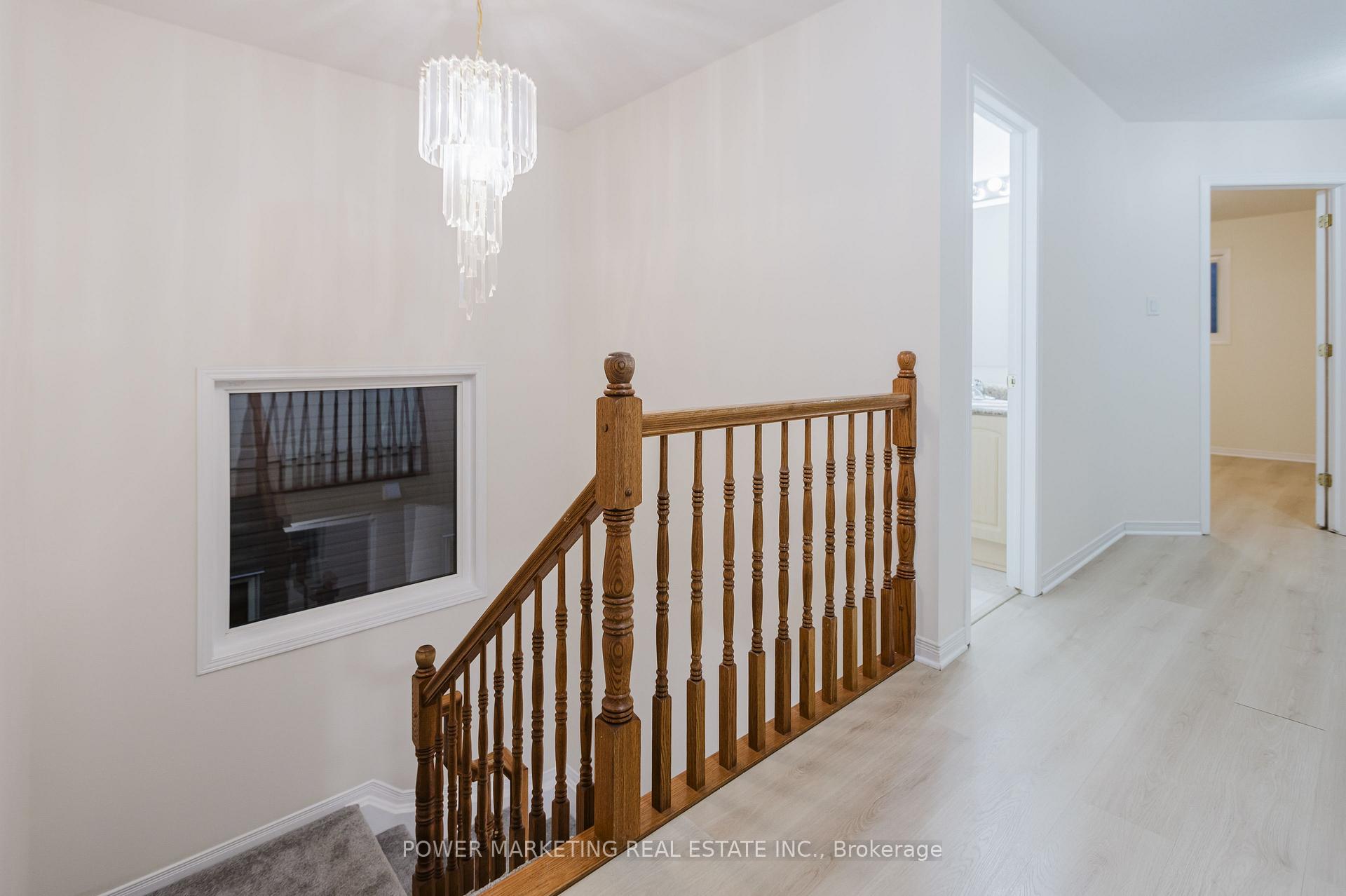 Photo 18 of 318 Rustic Hills Crescent, Ottawa, Springridge/East Village — HOMEH