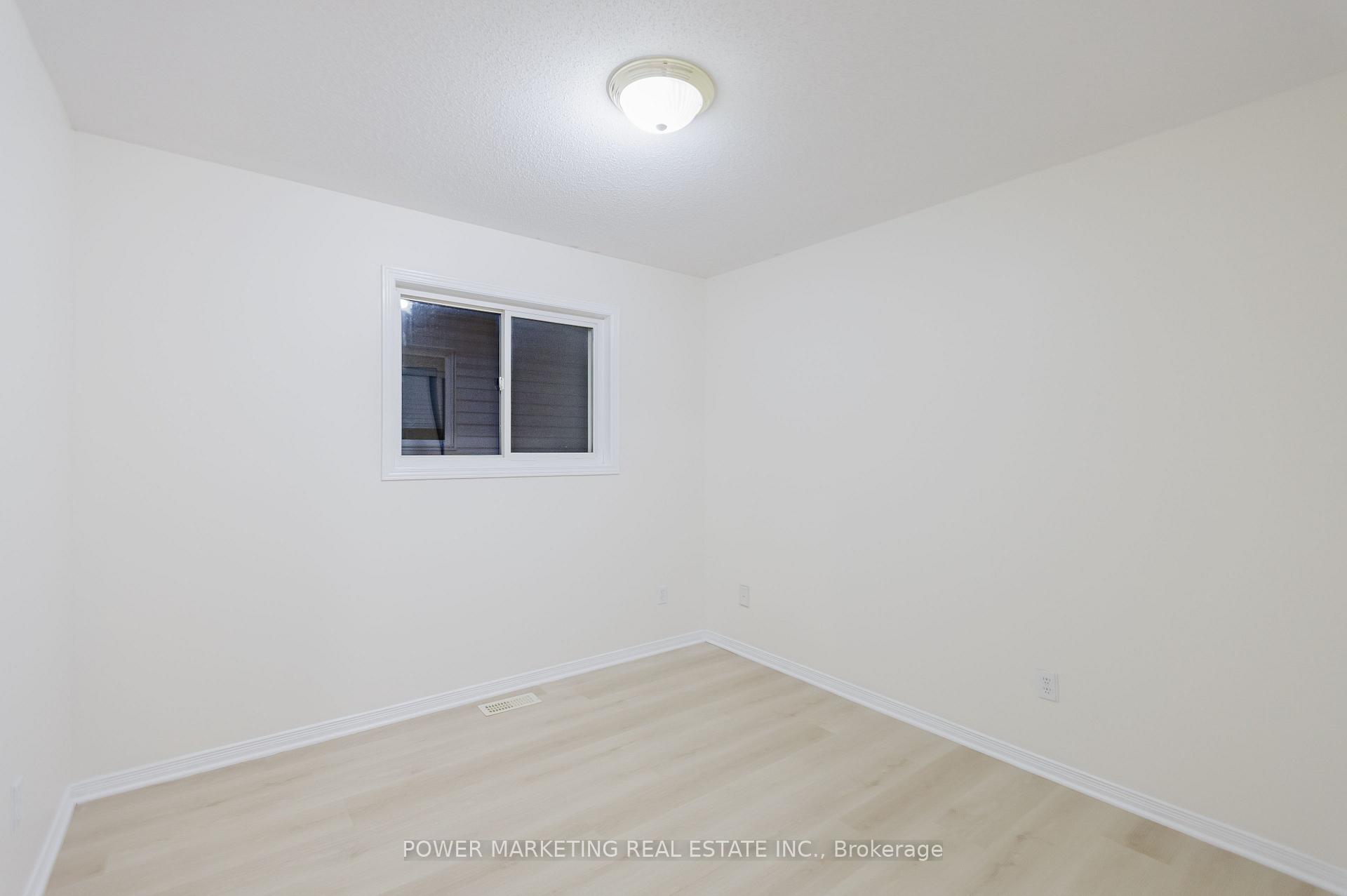 Photo 24 of 318 Rustic Hills Crescent, Ottawa, Springridge/East Village — HOMEH