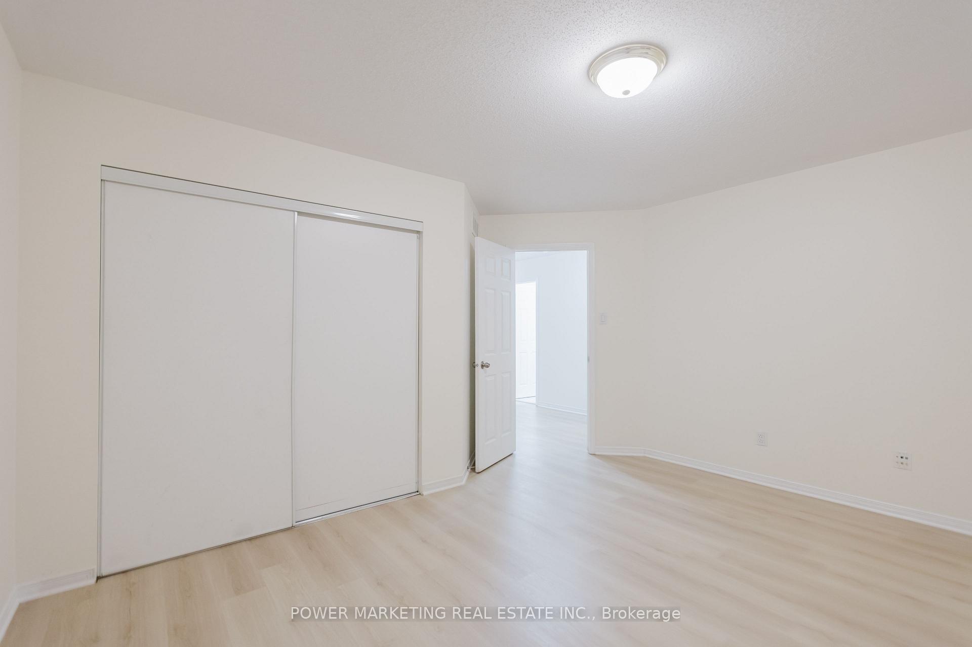Photo 25 of 318 Rustic Hills Crescent, Ottawa, Springridge/East Village — HOMEH