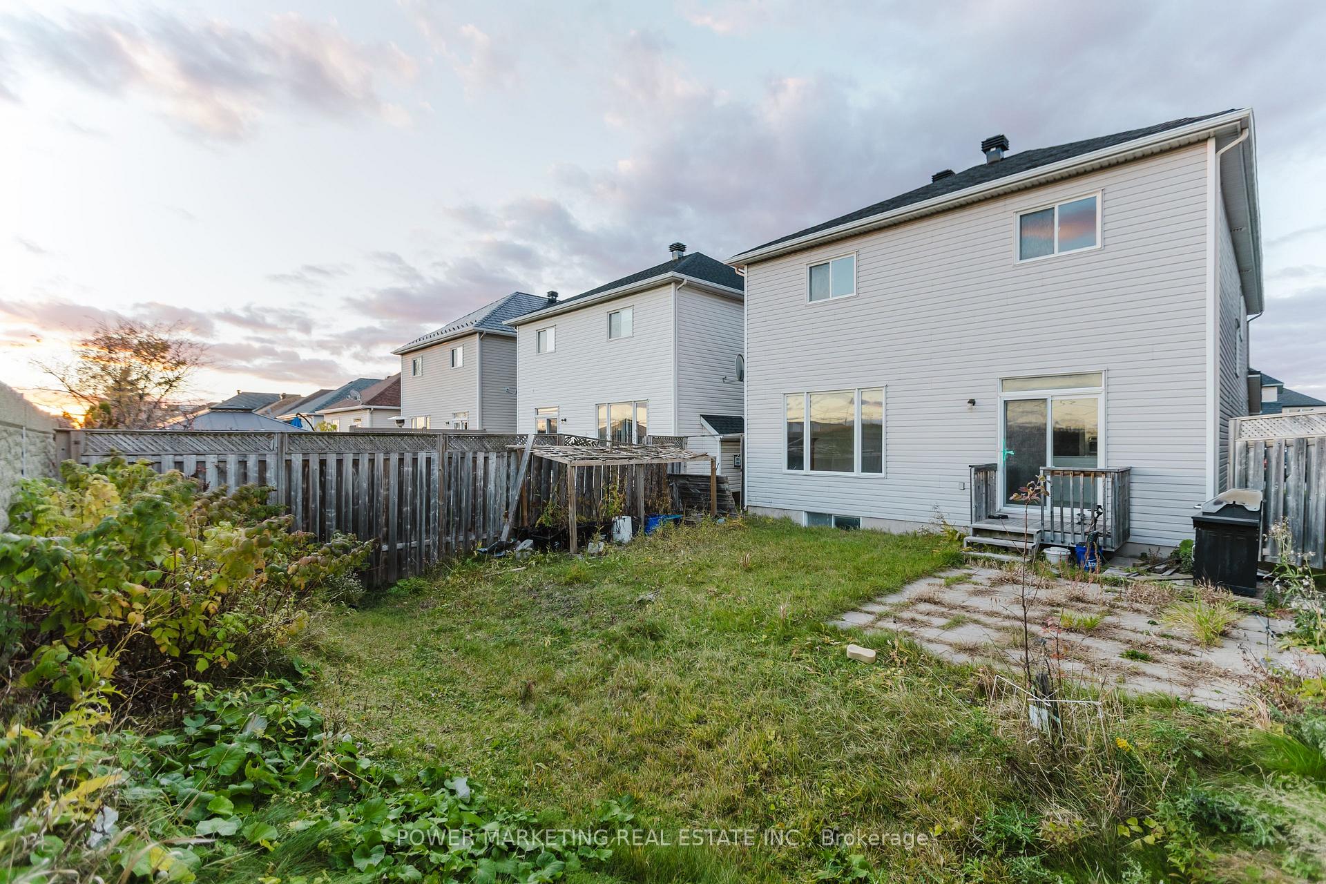 Photo 41 of 318 Rustic Hills Crescent, Ottawa, Springridge/East Village — HOMEH