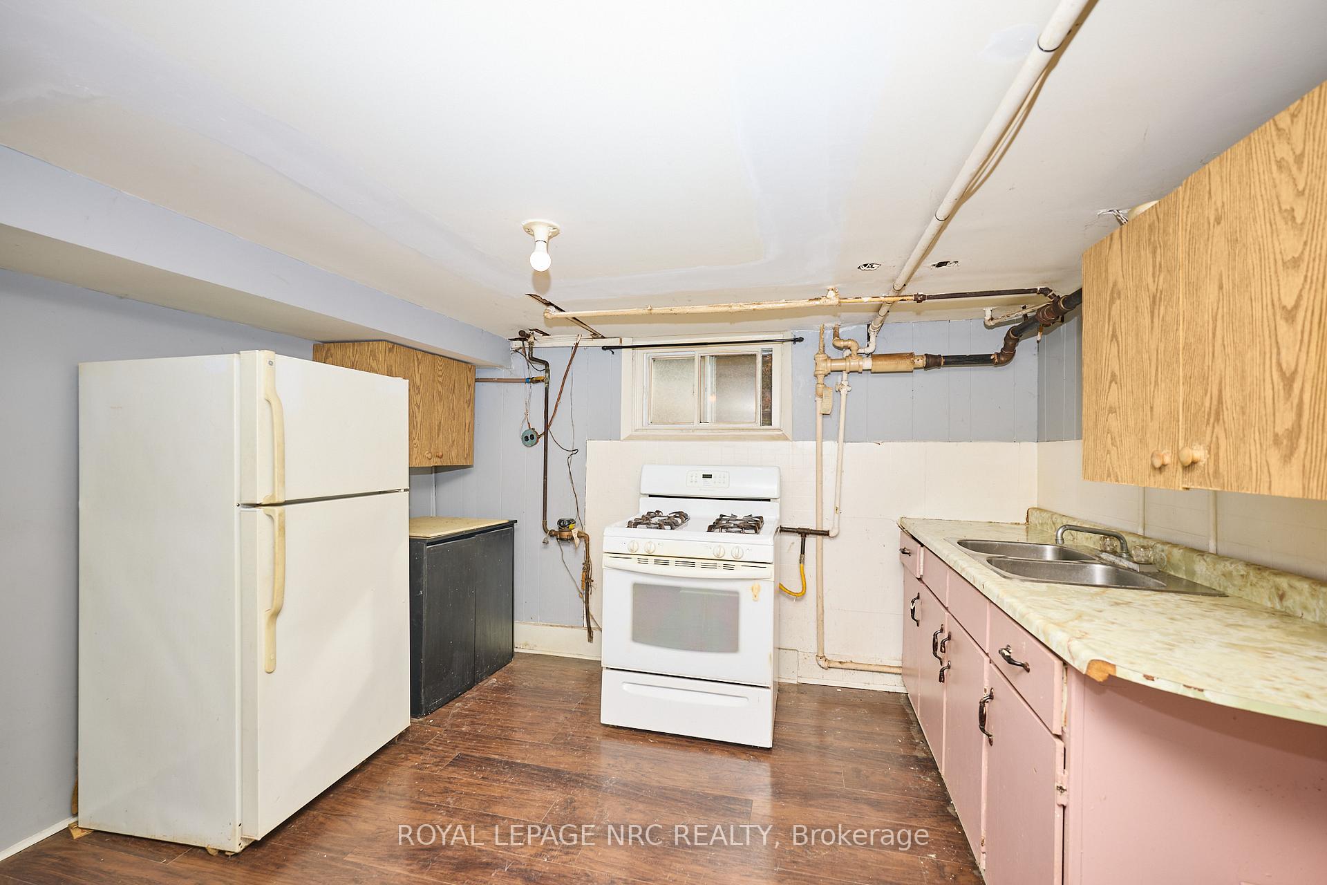 Photo 21 of 6173 Pine Grove Avenue, Niagara Falls, Dorchester — HOMEH