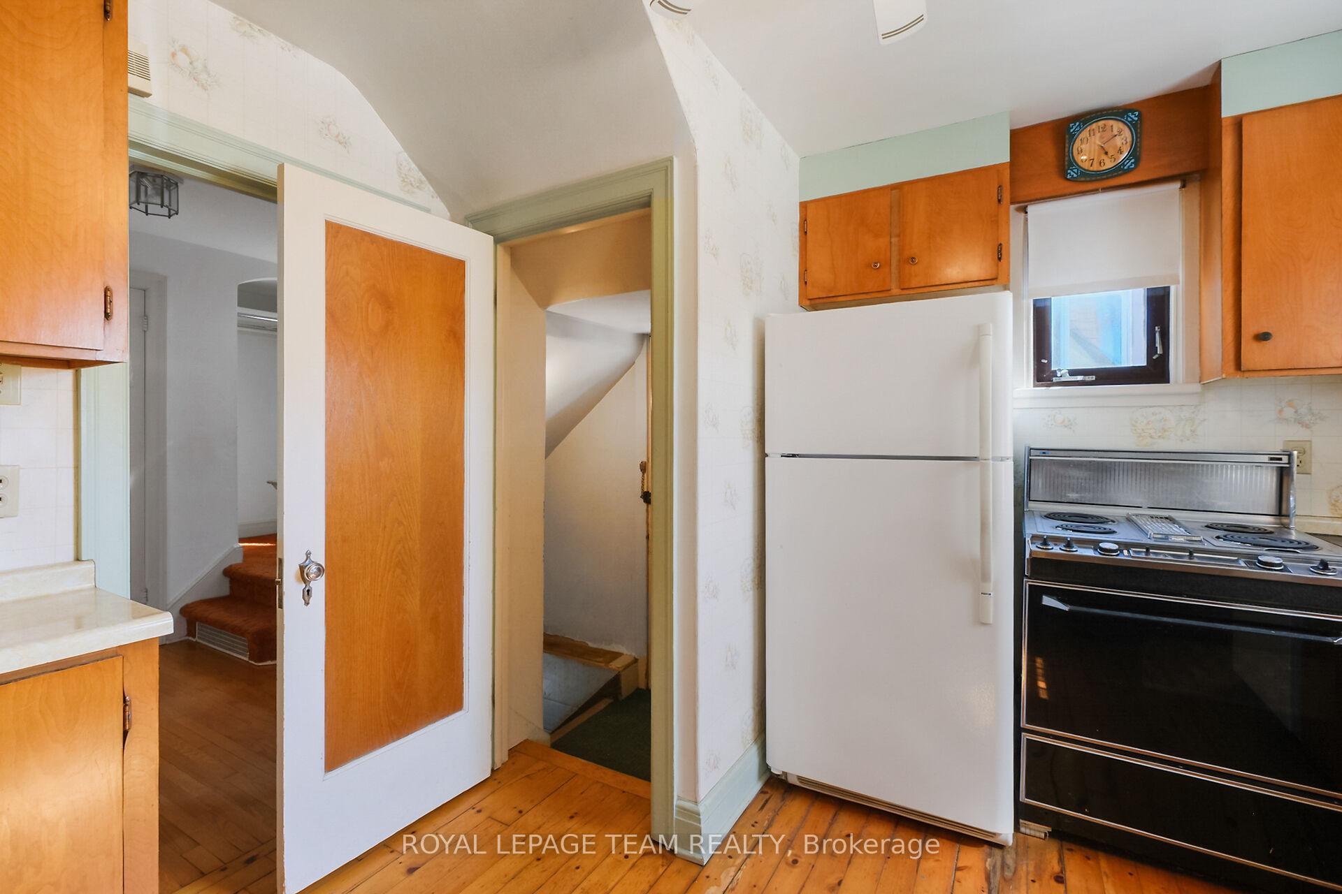 Photo 12 of 6 King George Street, Ottawa, Overbrook — HOMEH