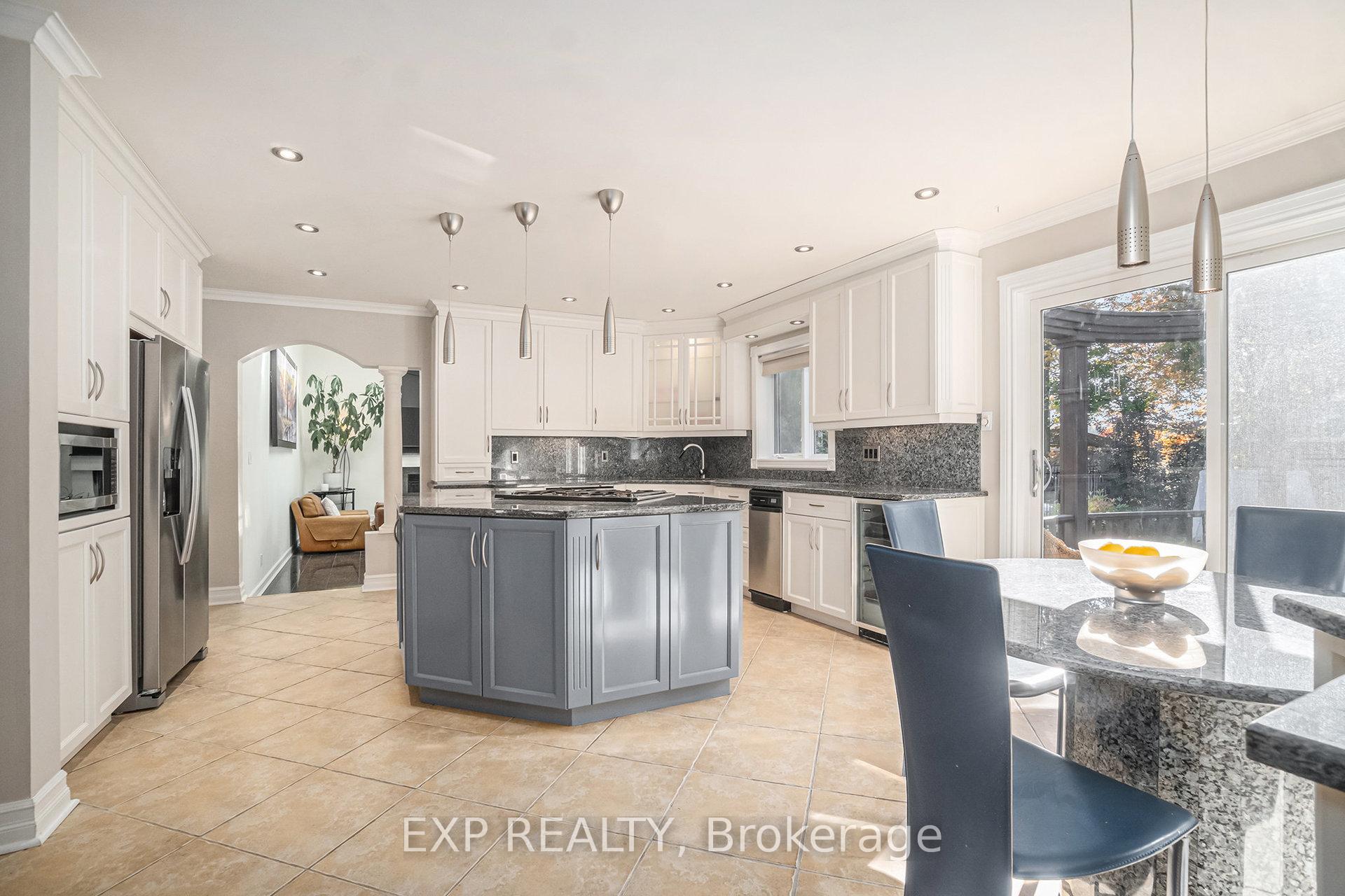 Photo 12 of 150 Topaze Avenue, Ottawa, Navan — HOMEH