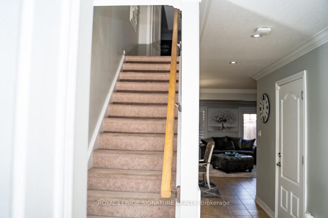 Photo 12 of 111 Preston Drive, Orangeville — HOMEH