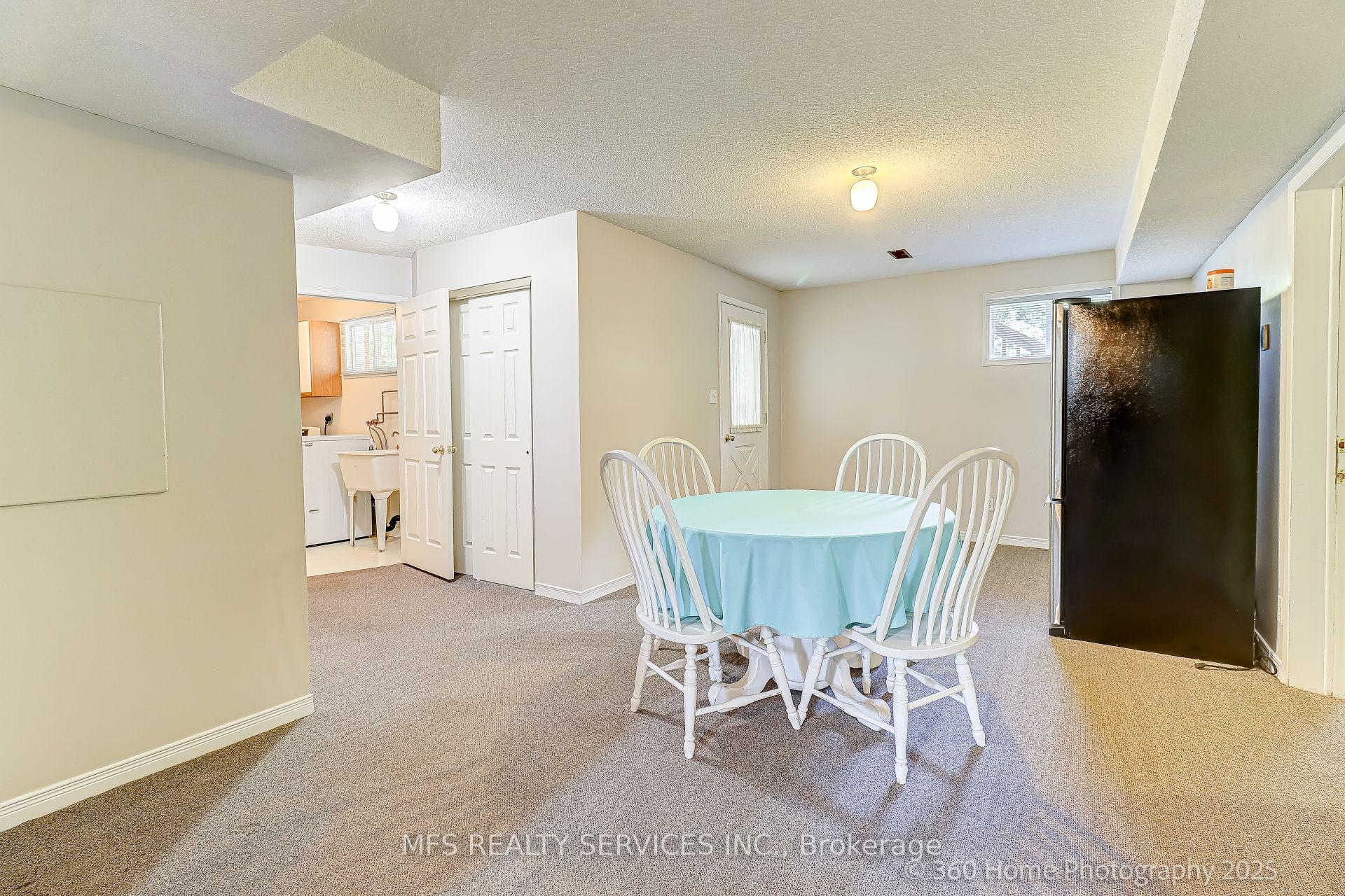 Photo 16 of 286 Seneca Avenue, Oshawa, Samac — HOMEH