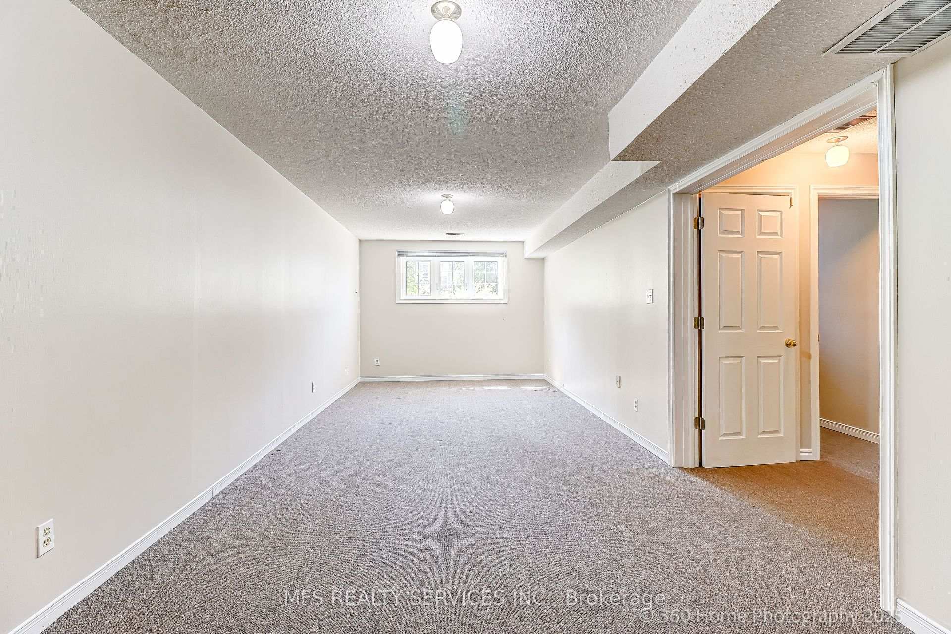 Photo 22 of 286 Seneca Avenue, Oshawa, Samac — HOMEH