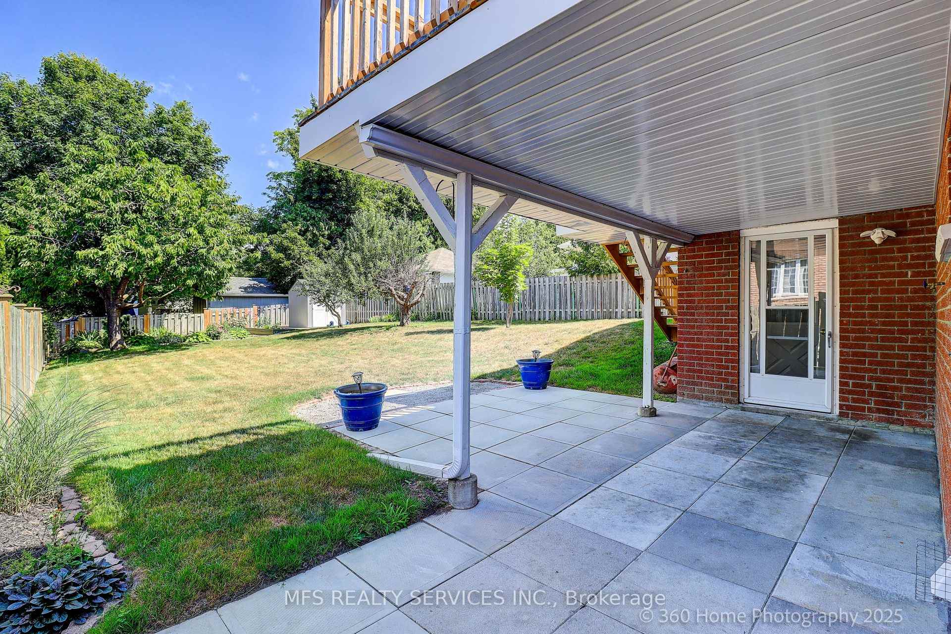Photo 24 of 286 Seneca Avenue, Oshawa, Samac — HOMEH