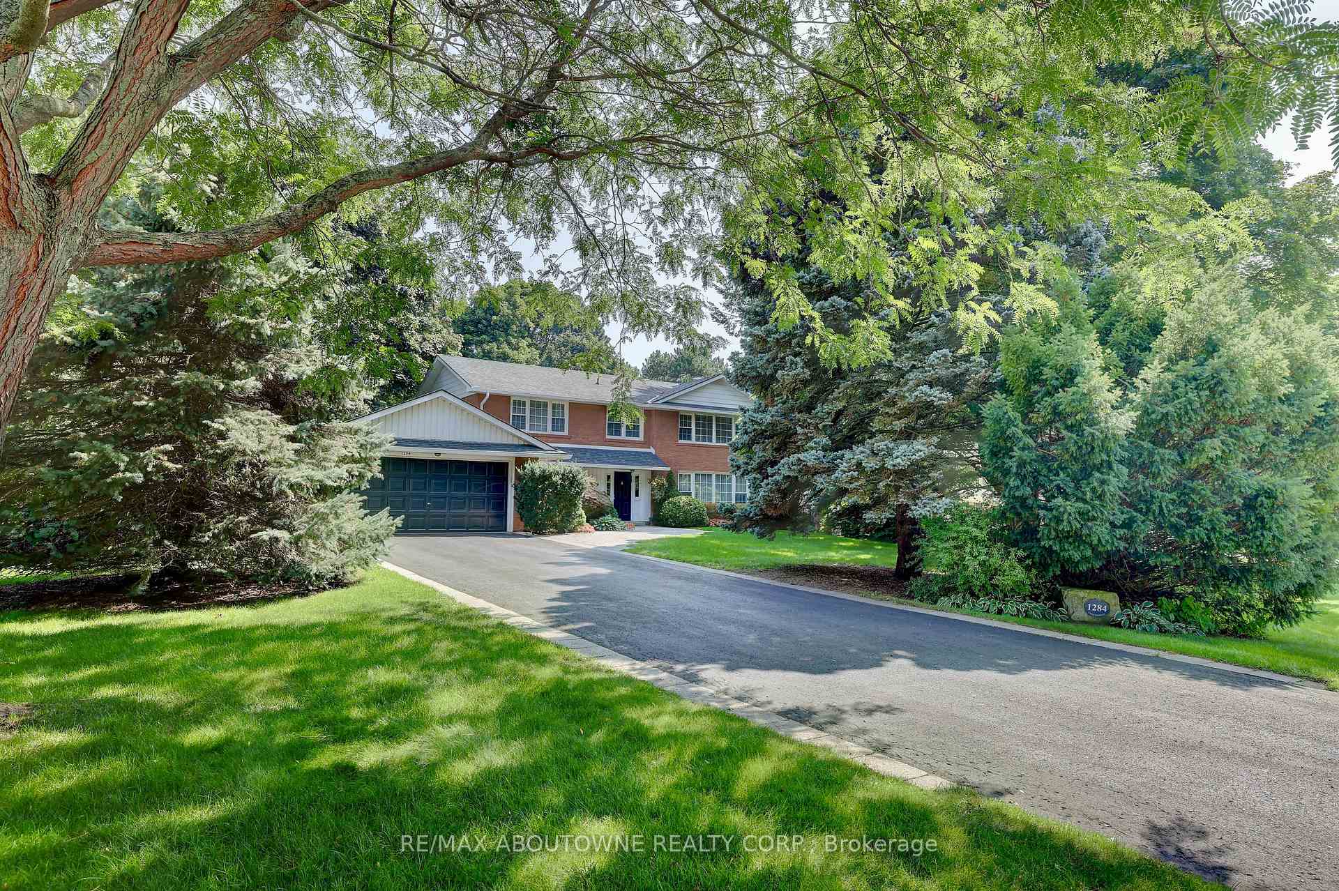 Front of 1284 Cleaver Drive