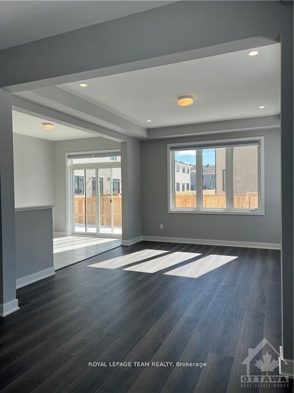 Photo 5 of 2119 Winsome Terrace, Ottawa, Fallingbrook/Gardenway South — HOMEH