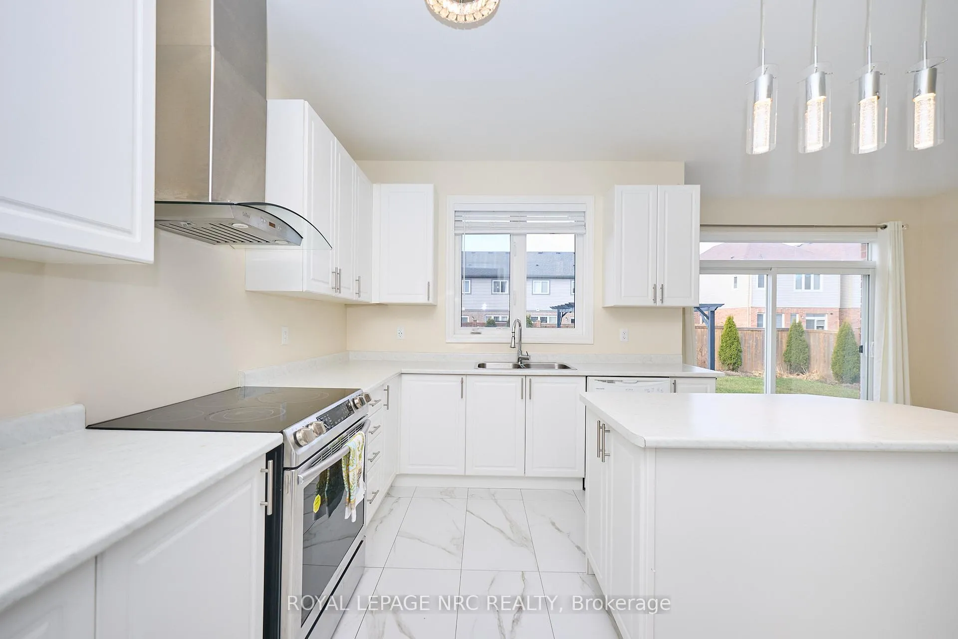 Photo 13 of 9367 Emerald Avenue, Niagara Falls, Lyons Creek — HOMEH