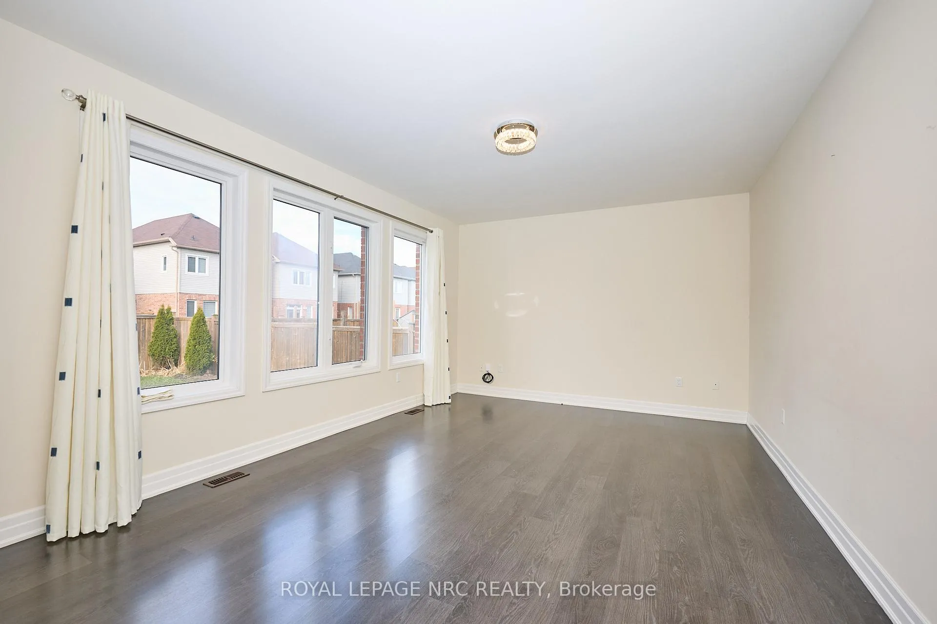 Photo 15 of 9367 Emerald Avenue, Niagara Falls, Lyons Creek — HOMEH