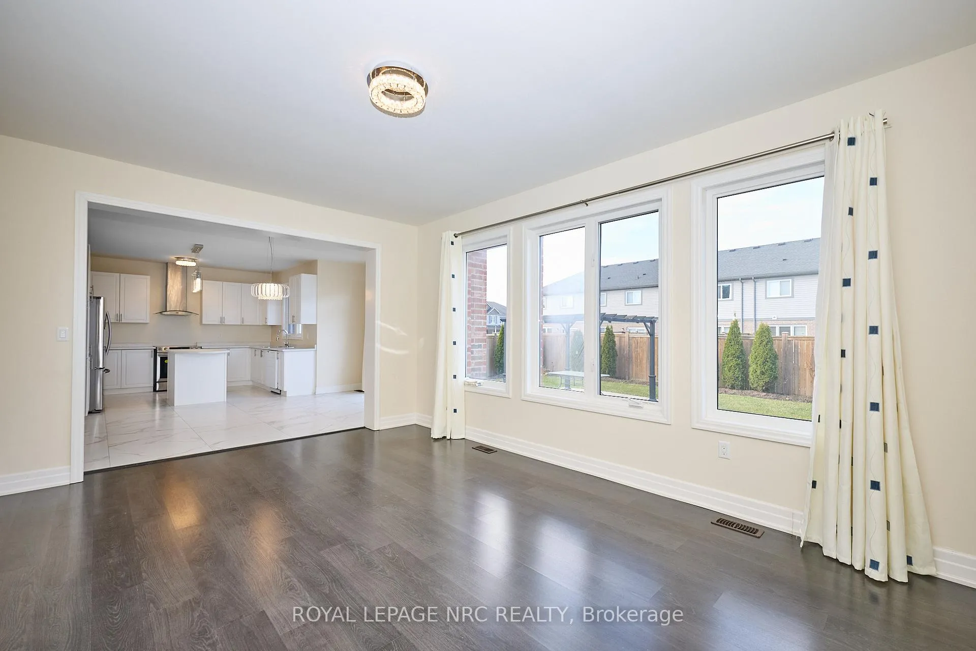 Photo 16 of 9367 Emerald Avenue, Niagara Falls, Lyons Creek — HOMEH