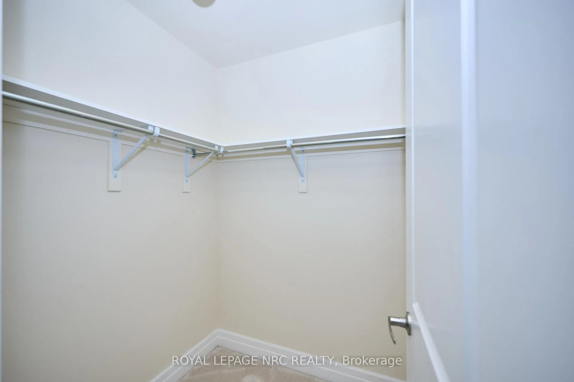 Photo 21 of 9367 Emerald Avenue, Niagara Falls, Lyons Creek — HOMEH