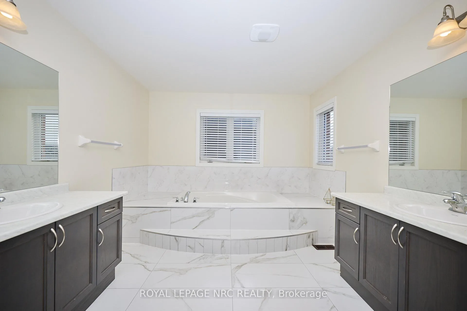 Photo 28 of 9367 Emerald Avenue, Niagara Falls, Lyons Creek — HOMEH