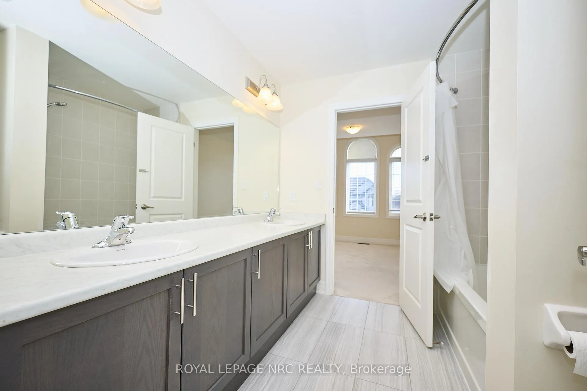 Photo 38 of 9367 Emerald Avenue, Niagara Falls, Lyons Creek — HOMEH