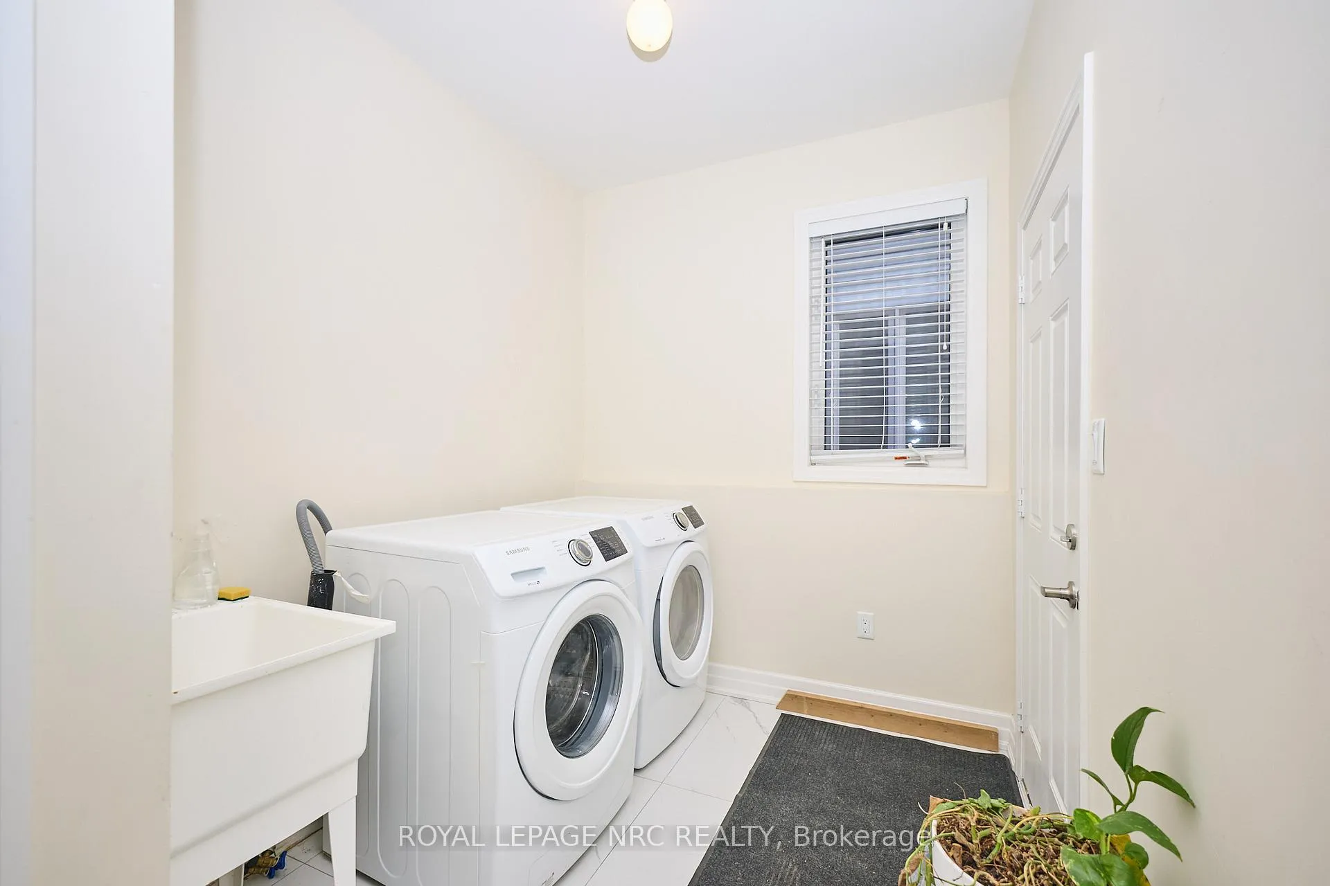 Photo 41 of 9367 Emerald Avenue, Niagara Falls, Lyons Creek — HOMEH