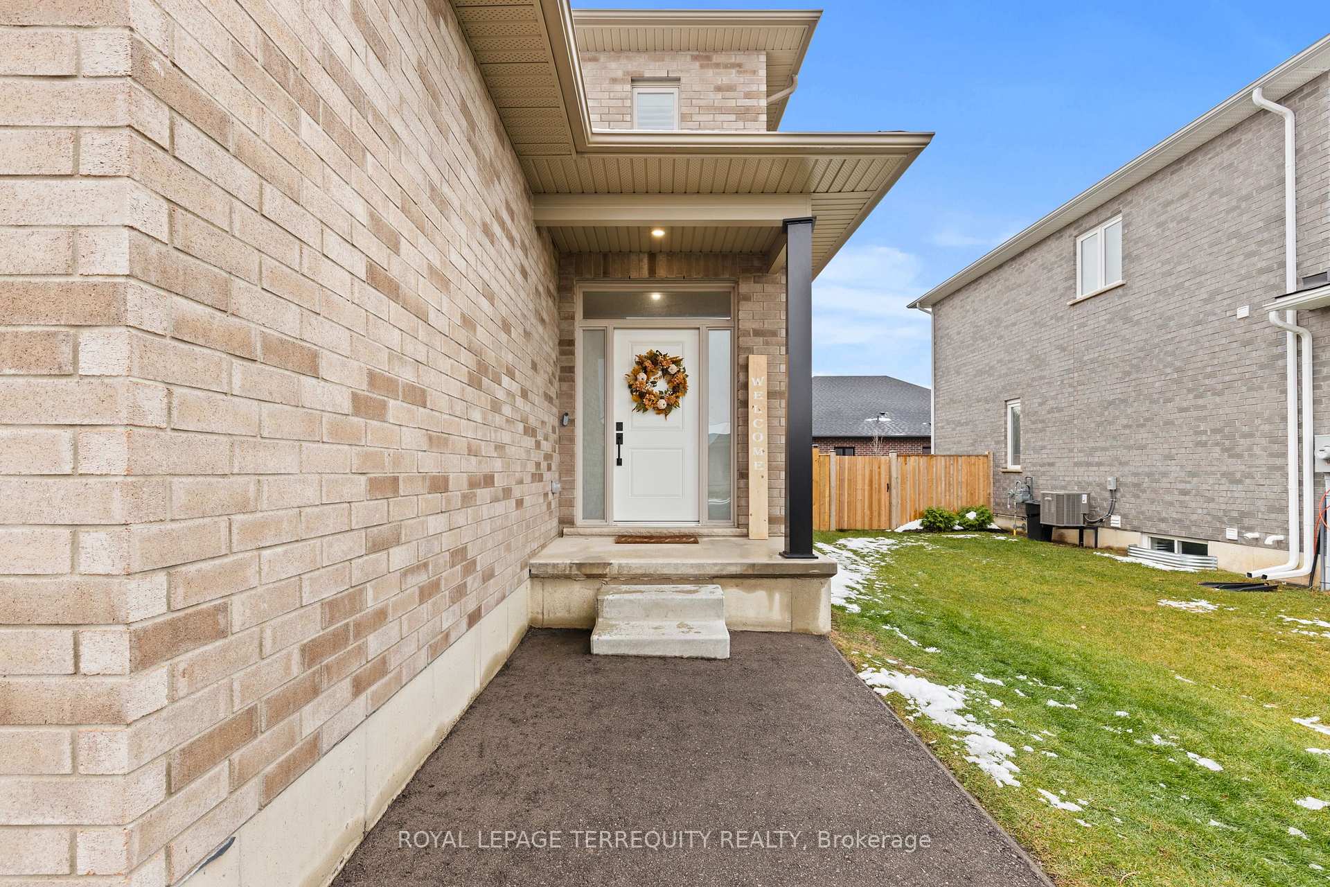 Photo 3 of 62 Peachleaf Lane, Norfolk, Waterford — HOMEH