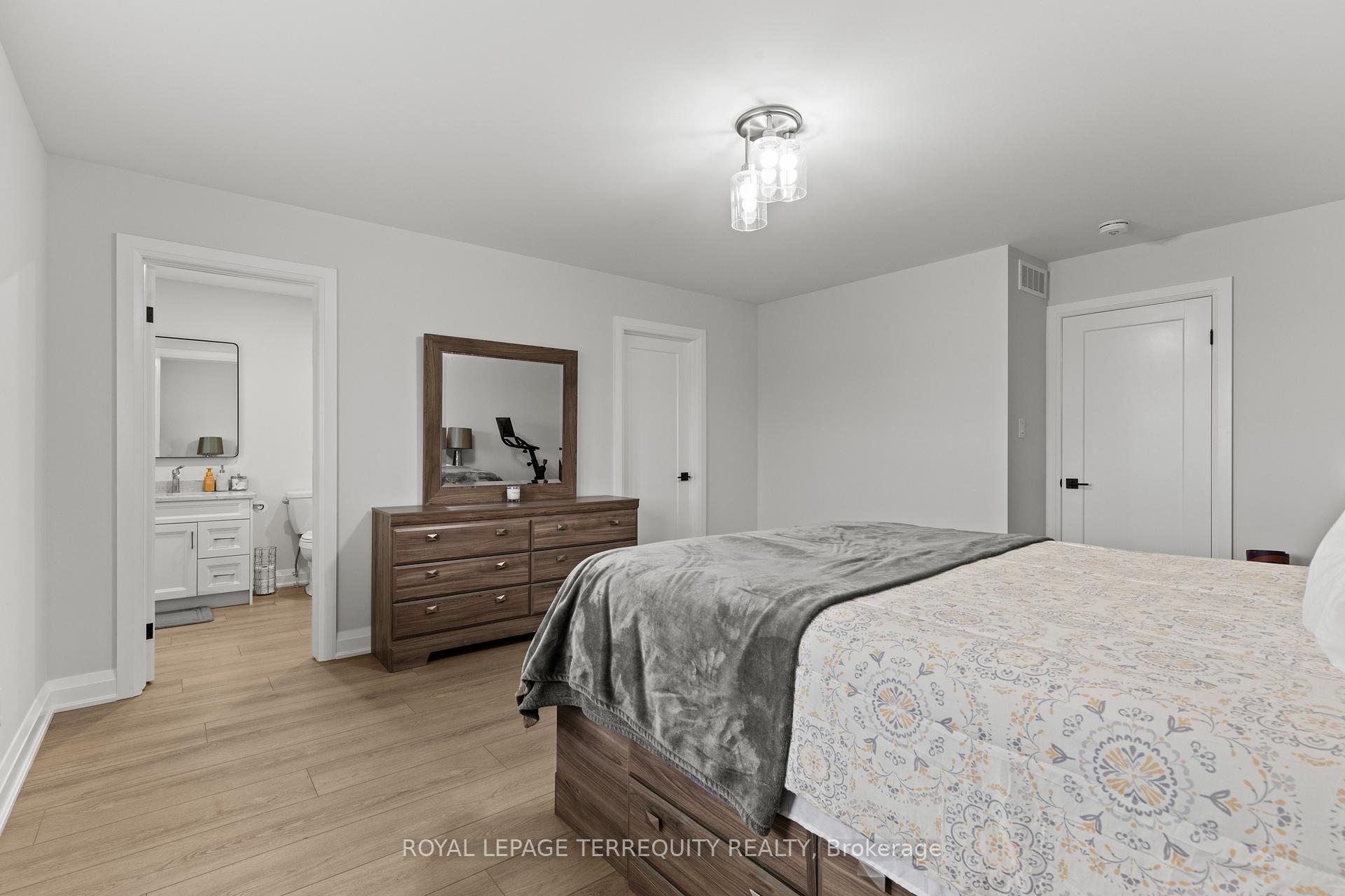 Photo 16 of 62 Peachleaf Lane, Norfolk, Waterford — HOMEH