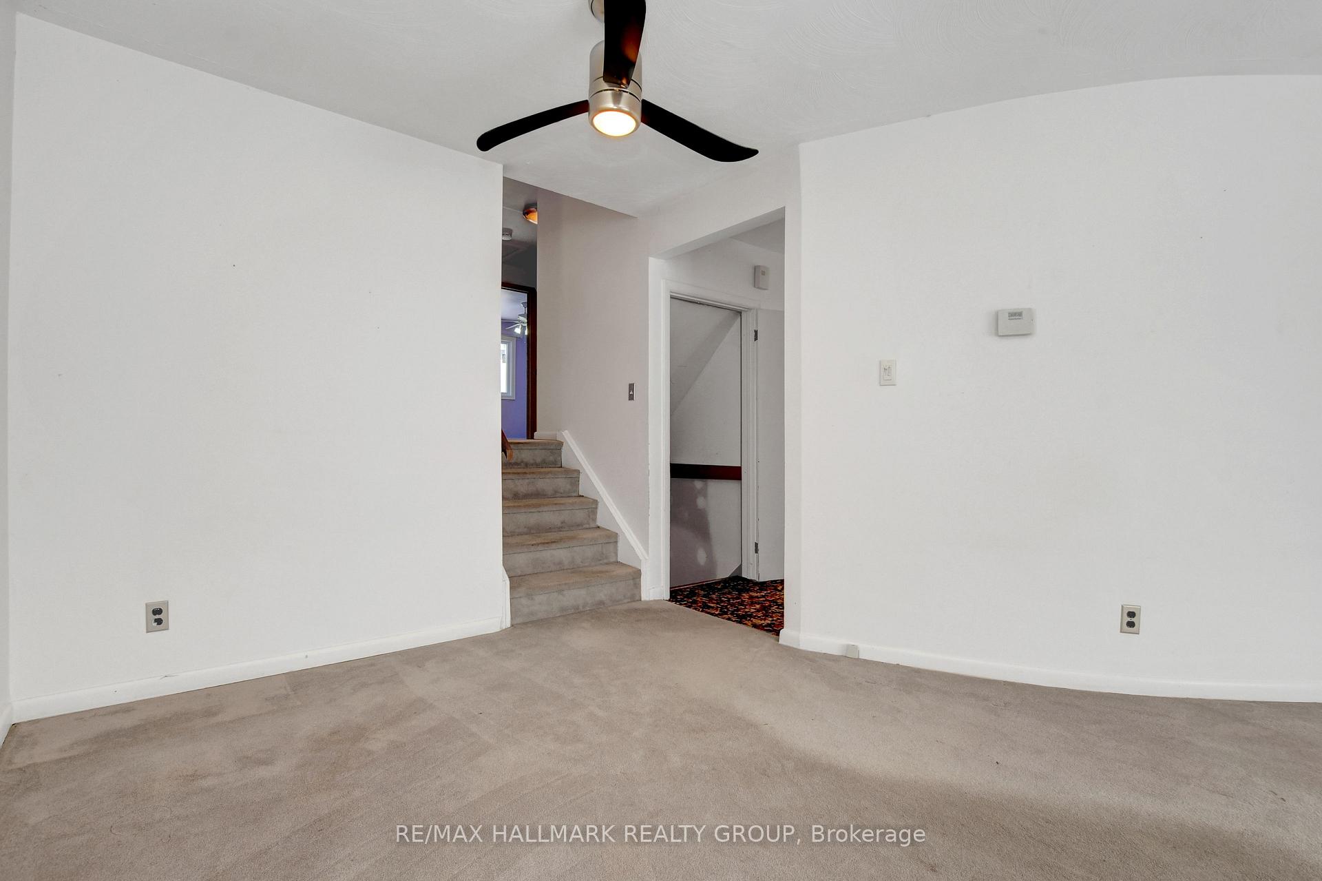 Photo 10 of 933 Bermuda Avenue, Ottawa, Carson Meadows — HOMEH