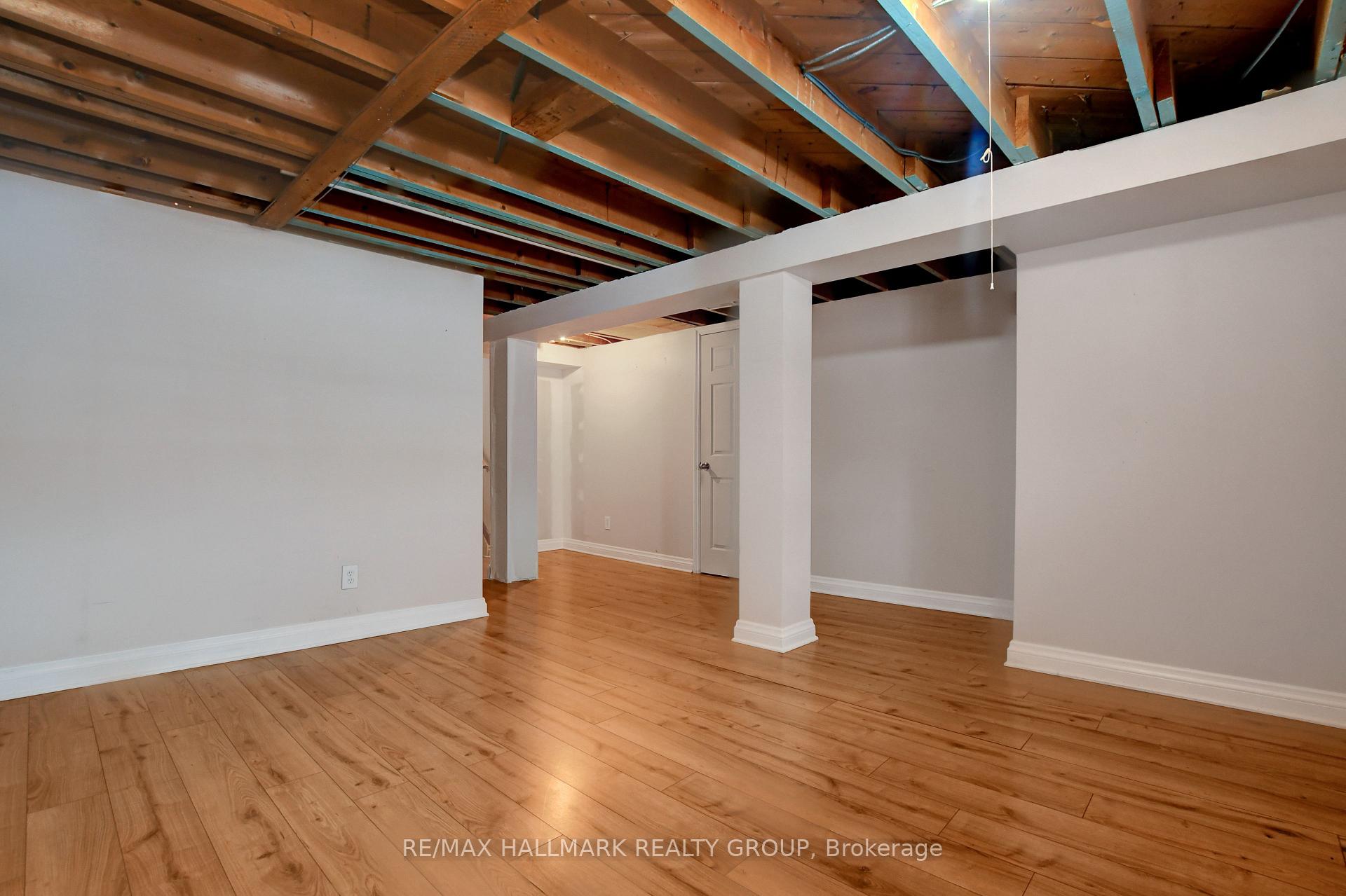 Photo 33 of 933 Bermuda Avenue, Ottawa, Carson Meadows — HOMEH