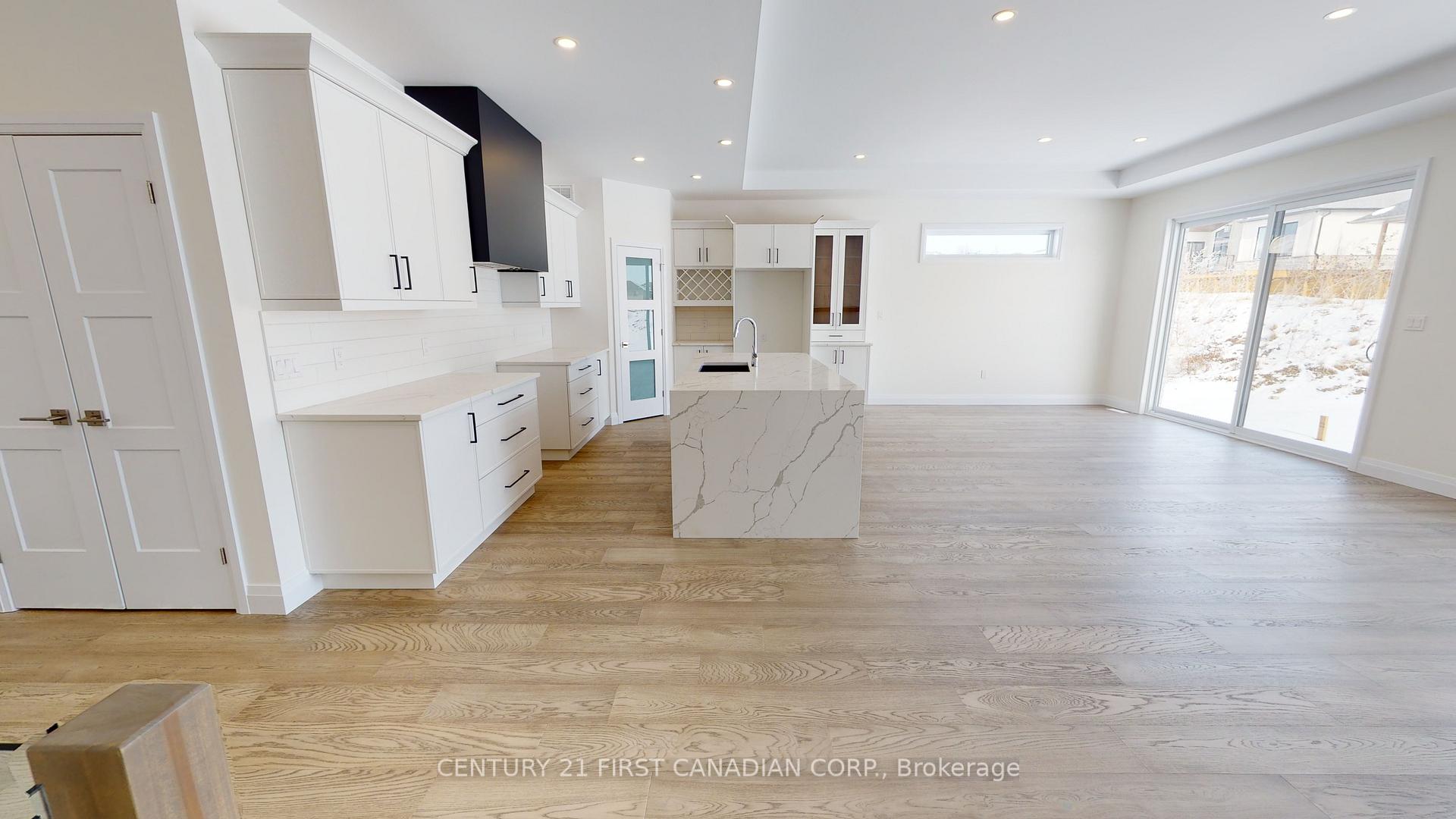 Photo 6 of 18 Postma Crescent, North Middlesex, Alisa Craig — HOMEH