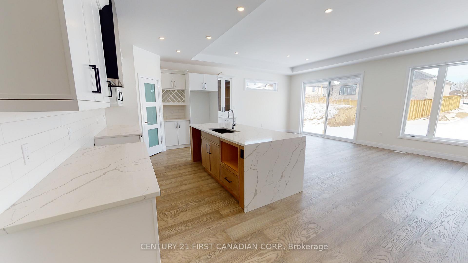 Photo 7 of 18 Postma Crescent, North Middlesex, Alisa Craig — HOMEH