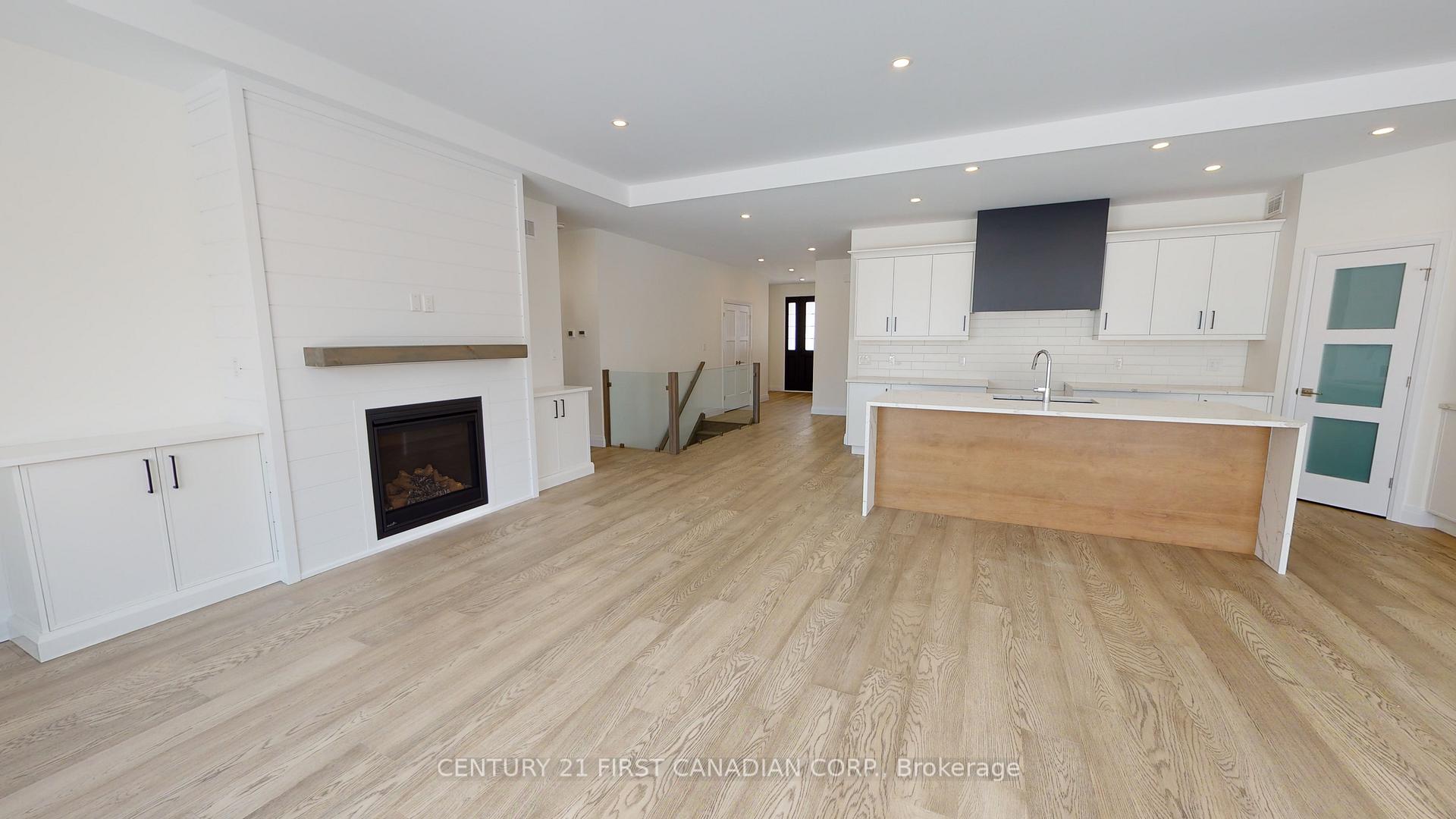 Photo 9 of 18 Postma Crescent, North Middlesex, Alisa Craig — HOMEH