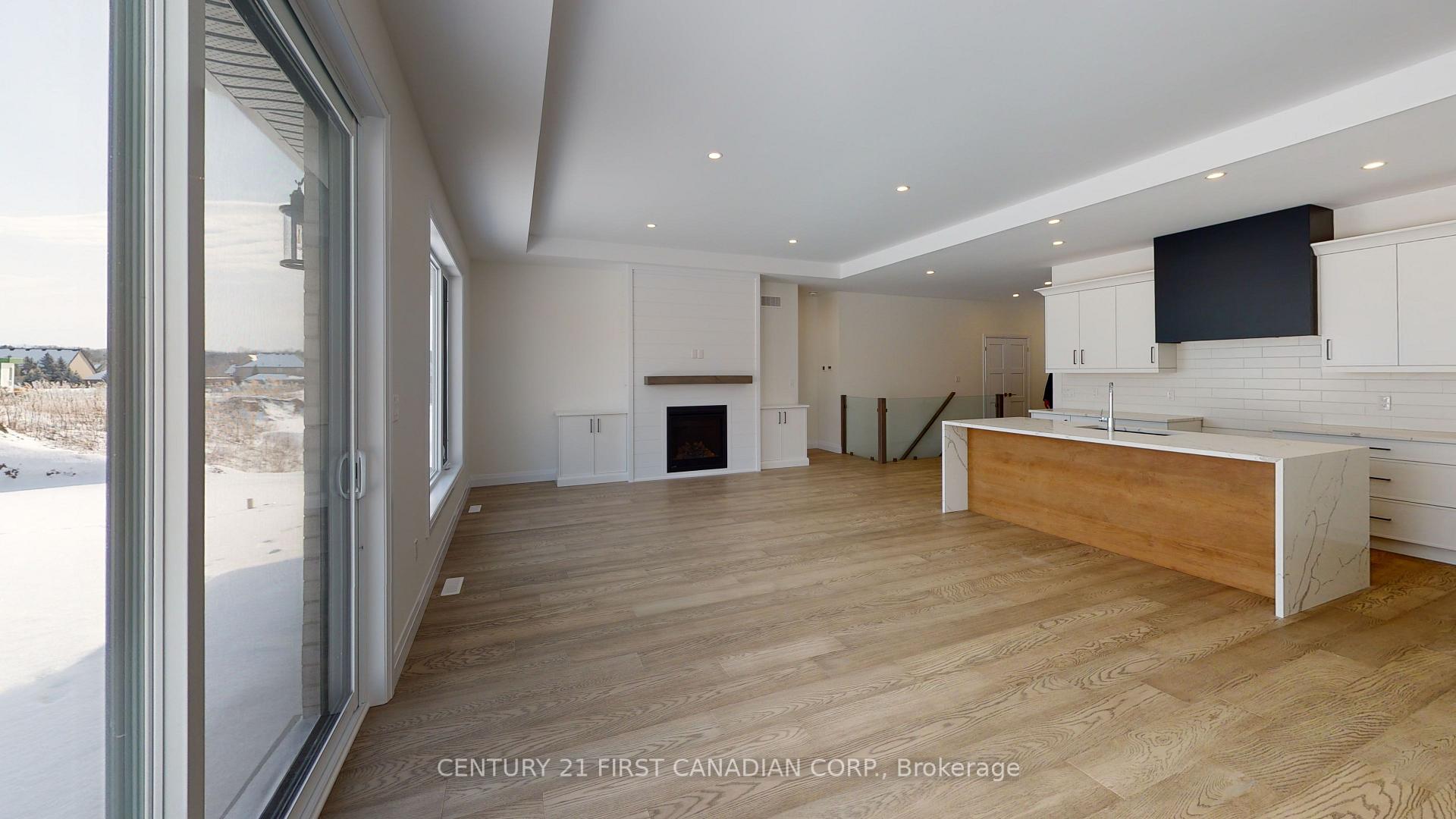 Photo 12 of 18 Postma Crescent, North Middlesex, Alisa Craig — HOMEH