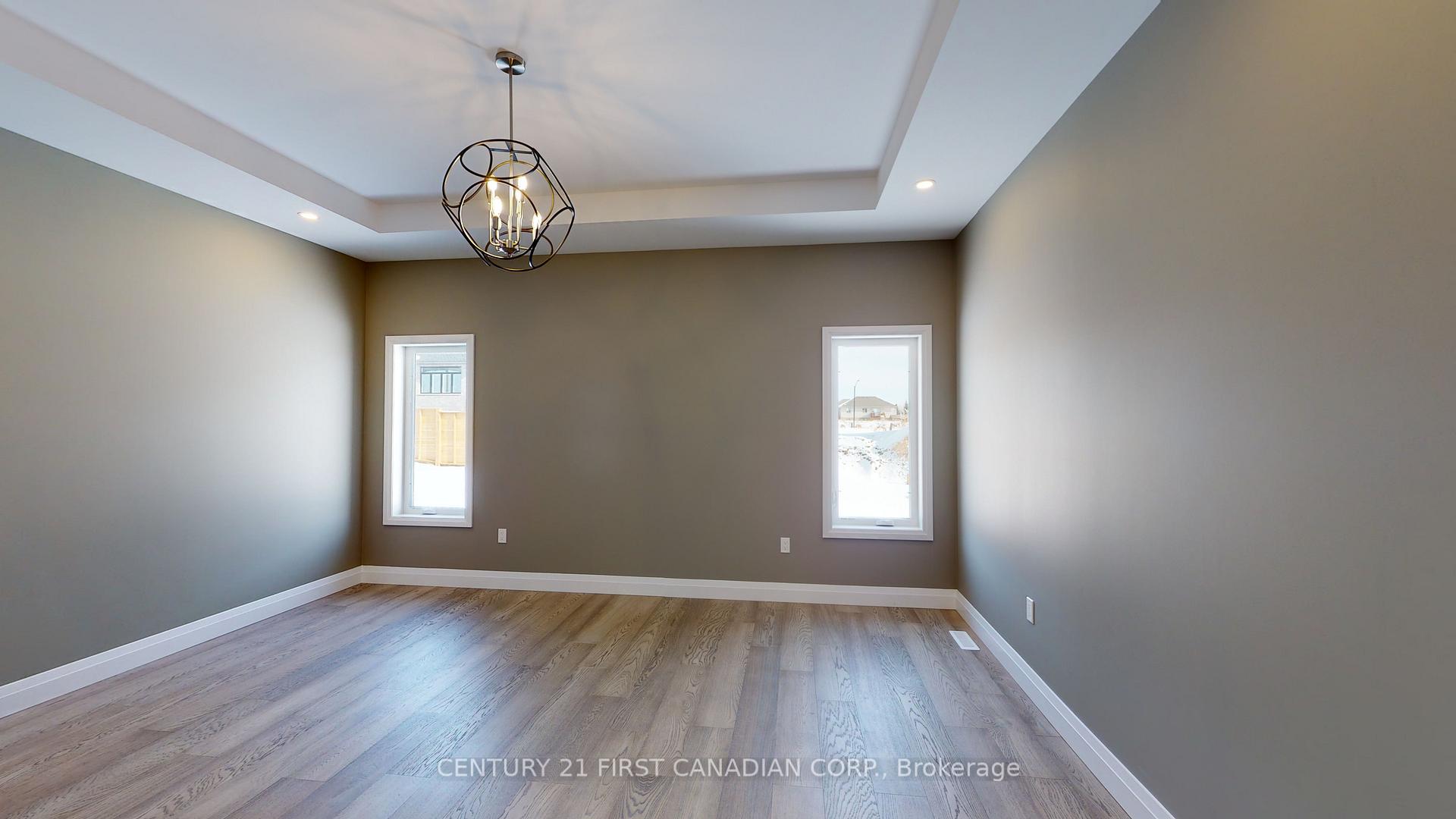 Photo 26 of 18 Postma Crescent, North Middlesex, Alisa Craig — HOMEH