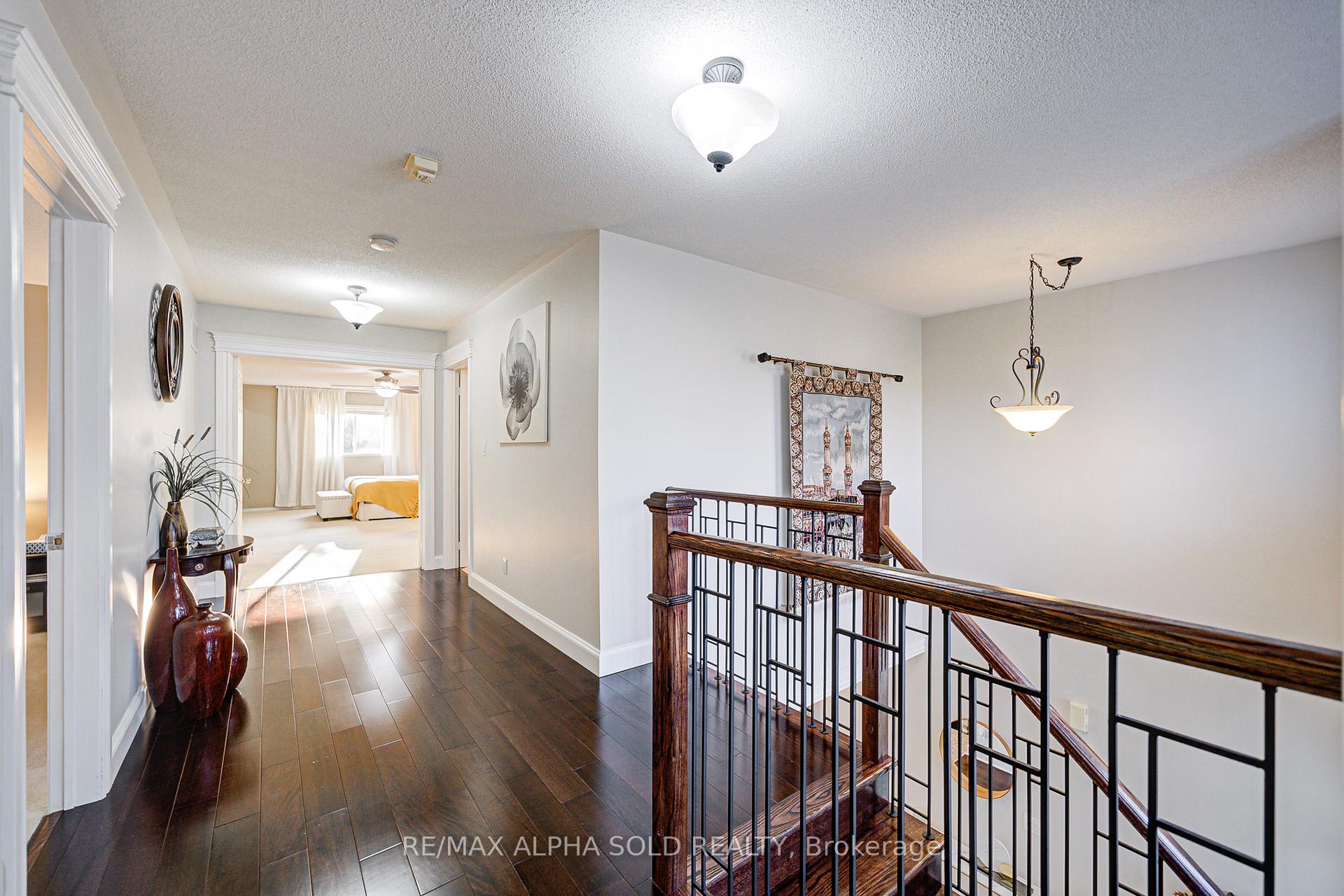 Photo 17 of 1184 Ashgrove Crescent, Oshawa, Pinecrest — HOMEH