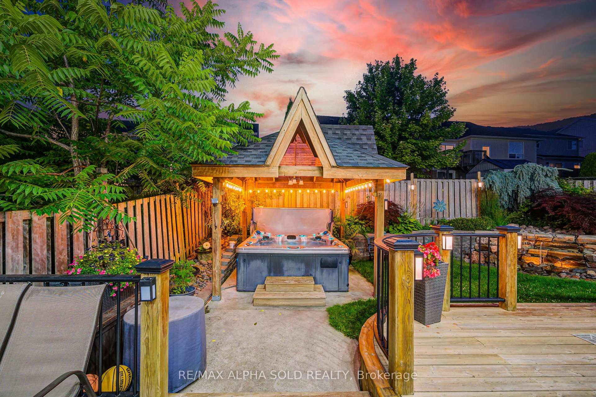 Photo 46 of 1184 Ashgrove Crescent, Oshawa, Pinecrest — HOMEH