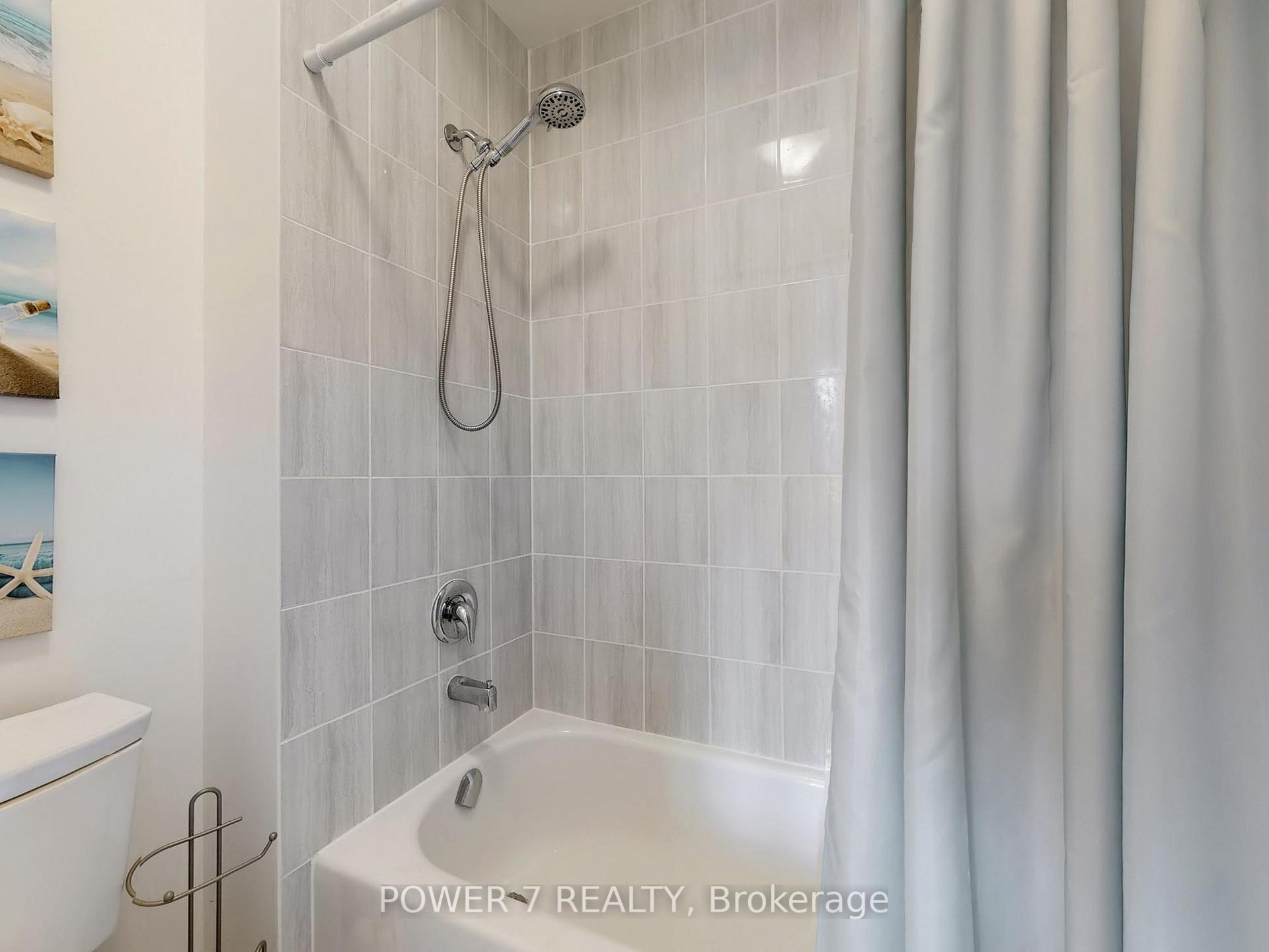 Photo 29 of 2417 Dress Circle Crescent, Oshawa, Windfields — HOMEH