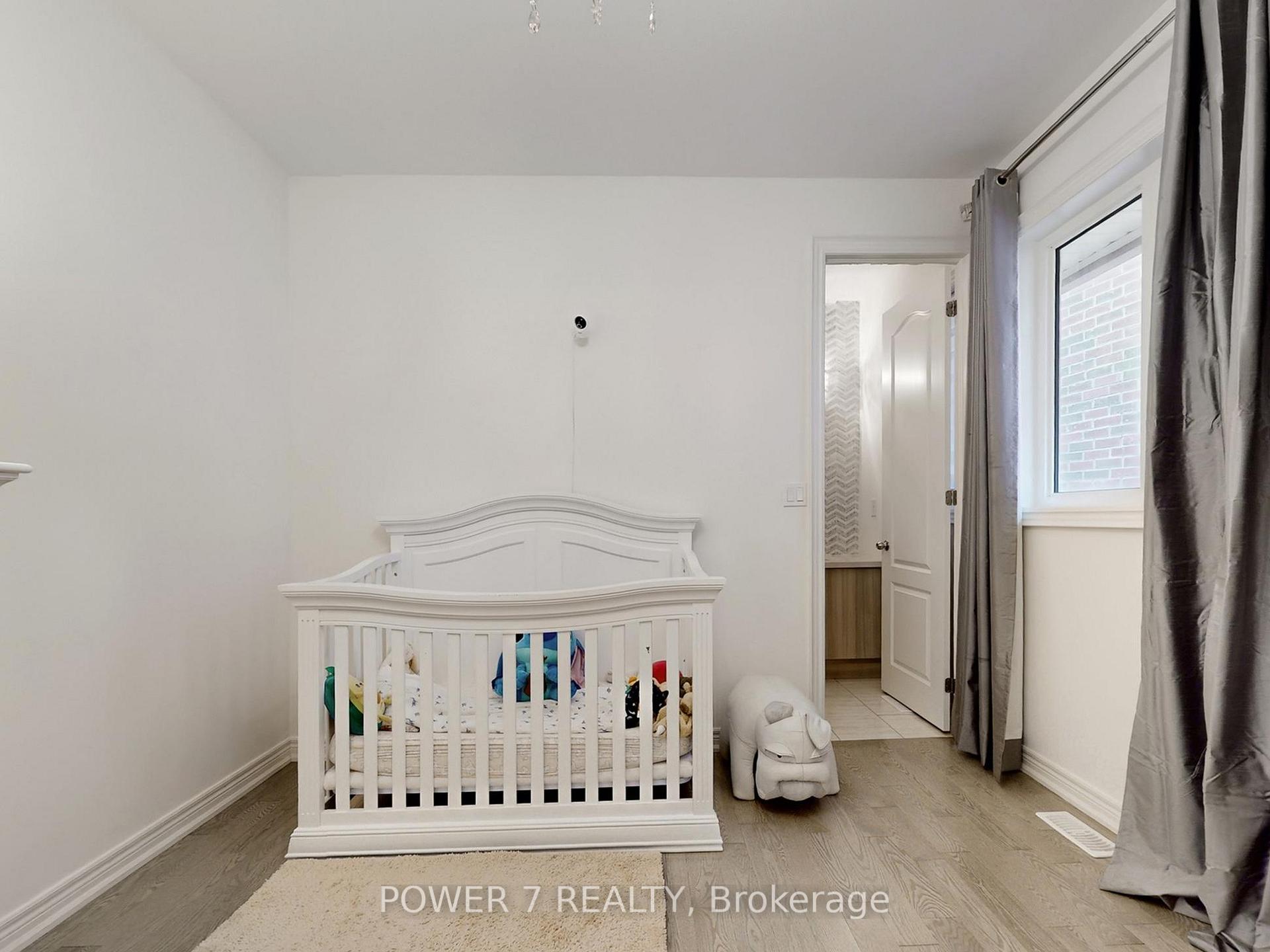 Photo 33 of 2417 Dress Circle Crescent, Oshawa, Windfields — HOMEH