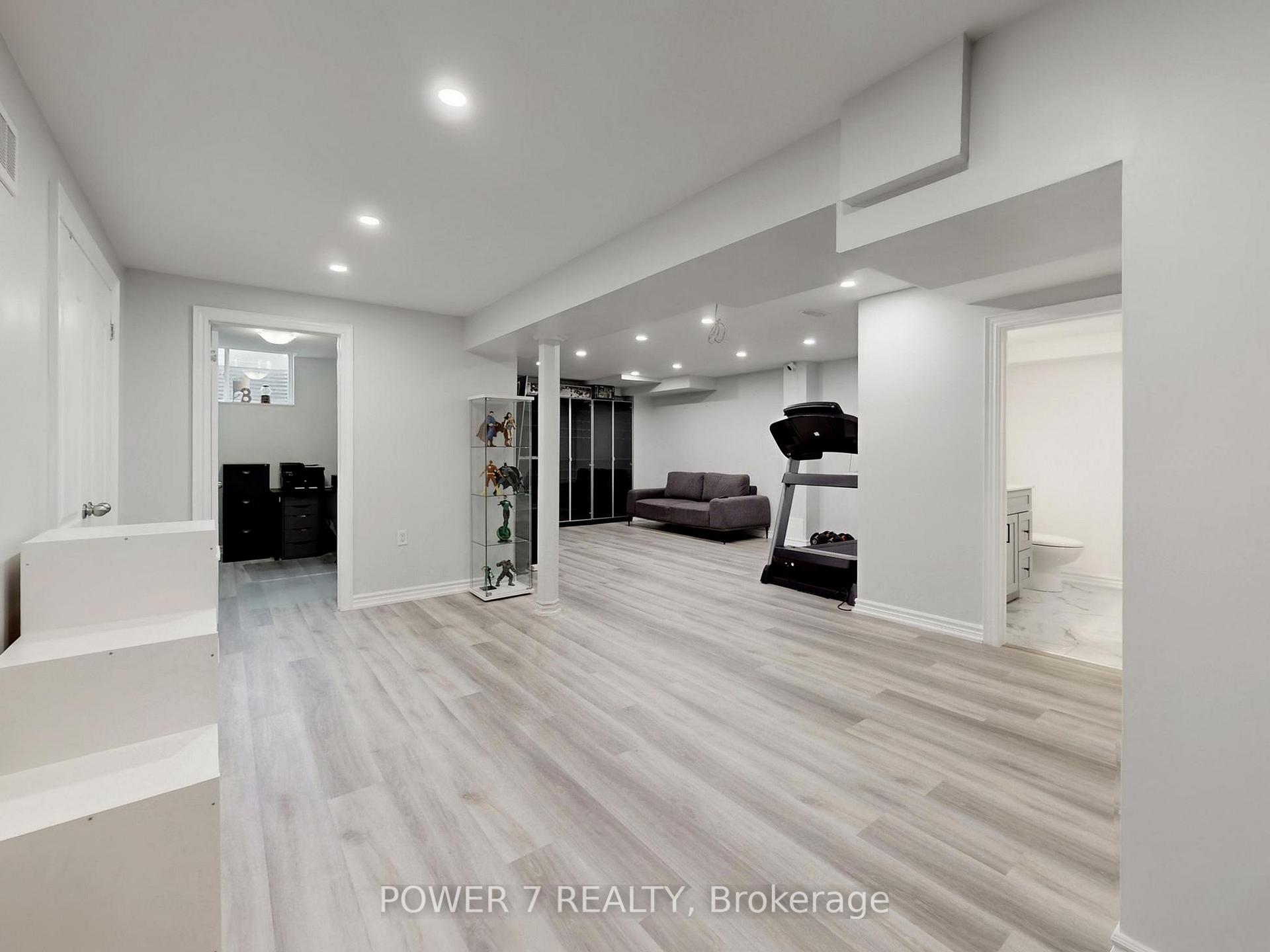 Photo 38 of 2417 Dress Circle Crescent, Oshawa, Windfields — HOMEH