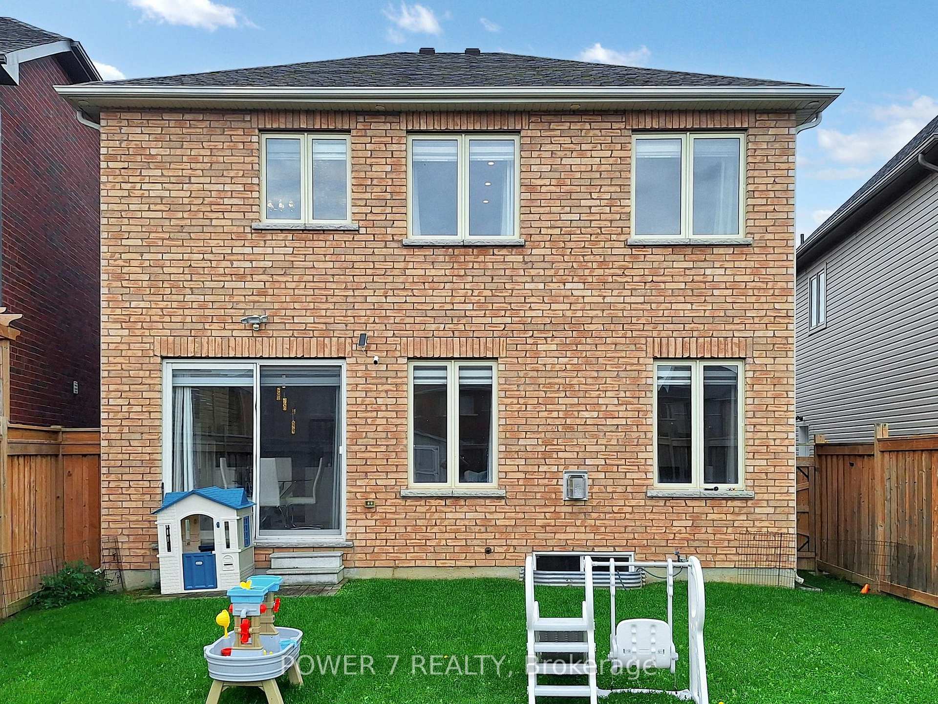 Photo 47 of 2417 Dress Circle Crescent, Oshawa, Windfields — HOMEH
