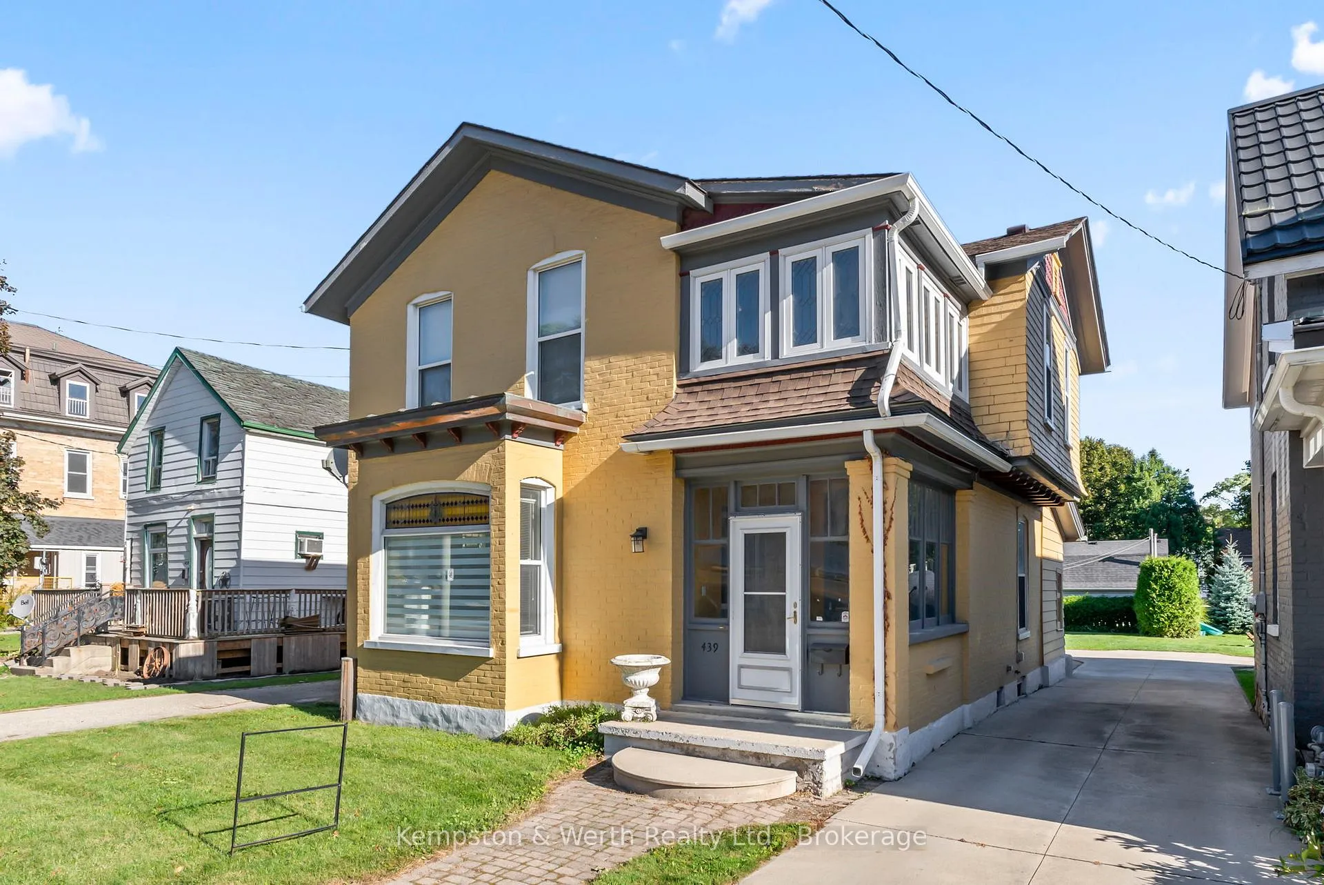Photo 3 of 439 Main Street W, North Perth, Listowel — HOMEH