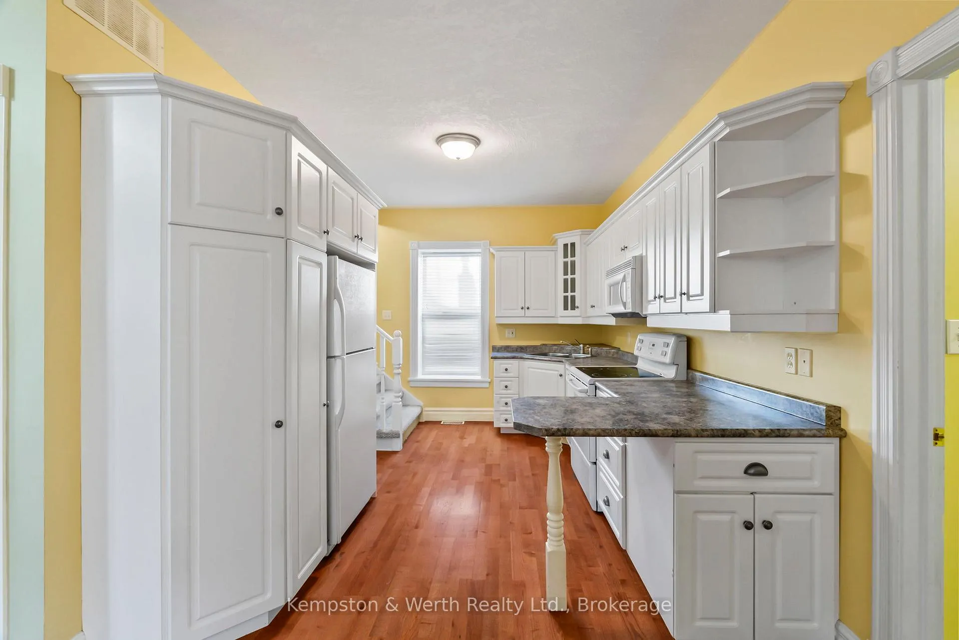 Photo 16 of 439 Main Street W, North Perth, Listowel — HOMEH