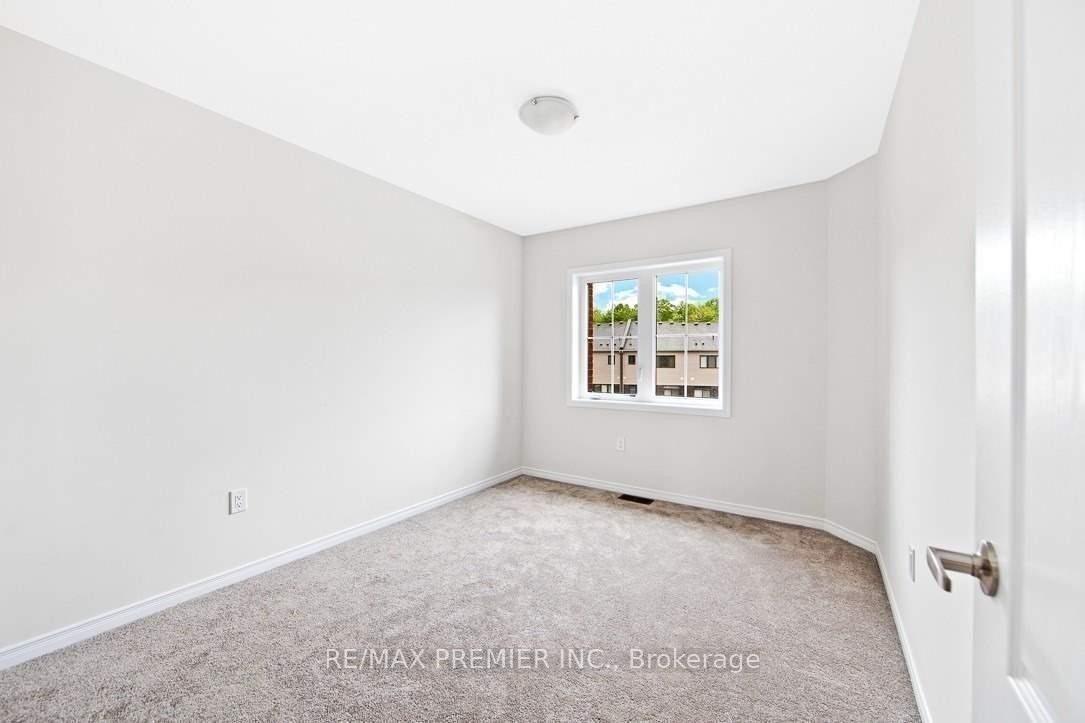 Photo 13 of Unit 27, 8273 Tulip Tree Drive, Niagara Falls, Brown — HOMEH