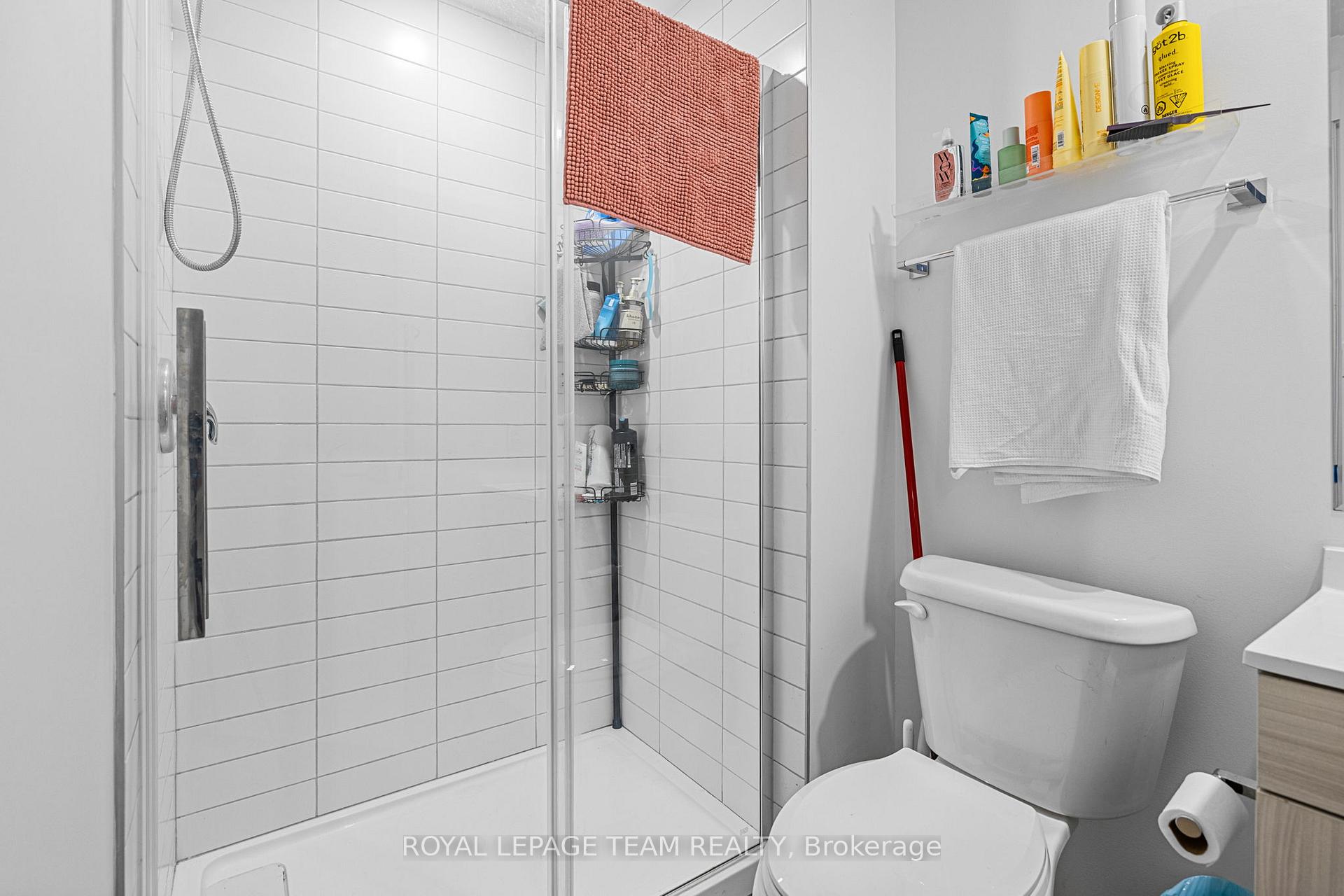 Photo 9 of Unit 202, 506 Gladstone Avenue, Ottawa, Ottawa Centre — HOMEH