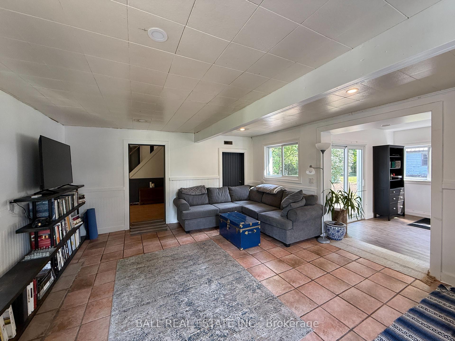 Photo 10 of 255 Northey's Bay Road, North Kawartha — HOMEH