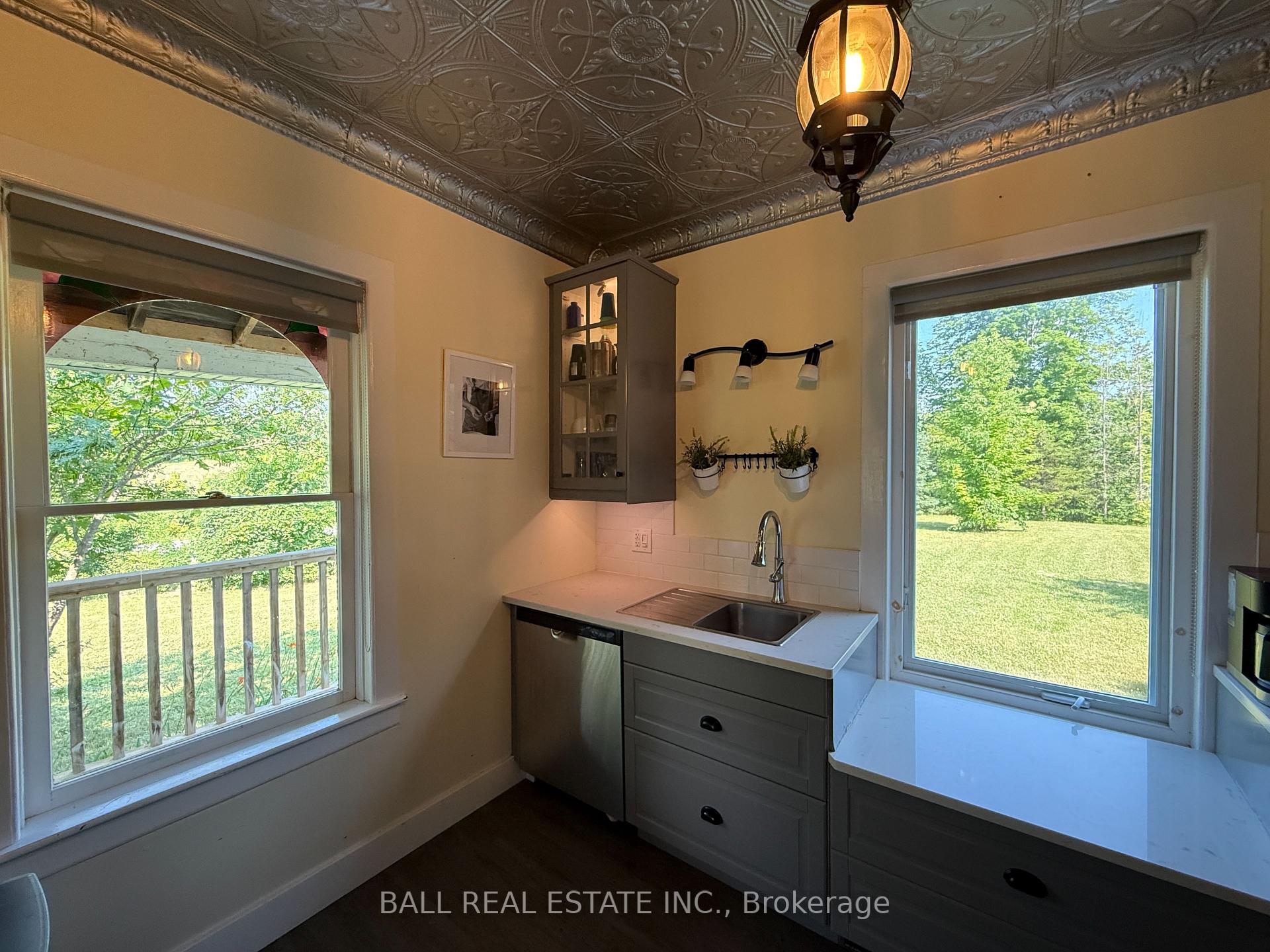 Photo 14 of 255 Northey's Bay Road, North Kawartha — HOMEH