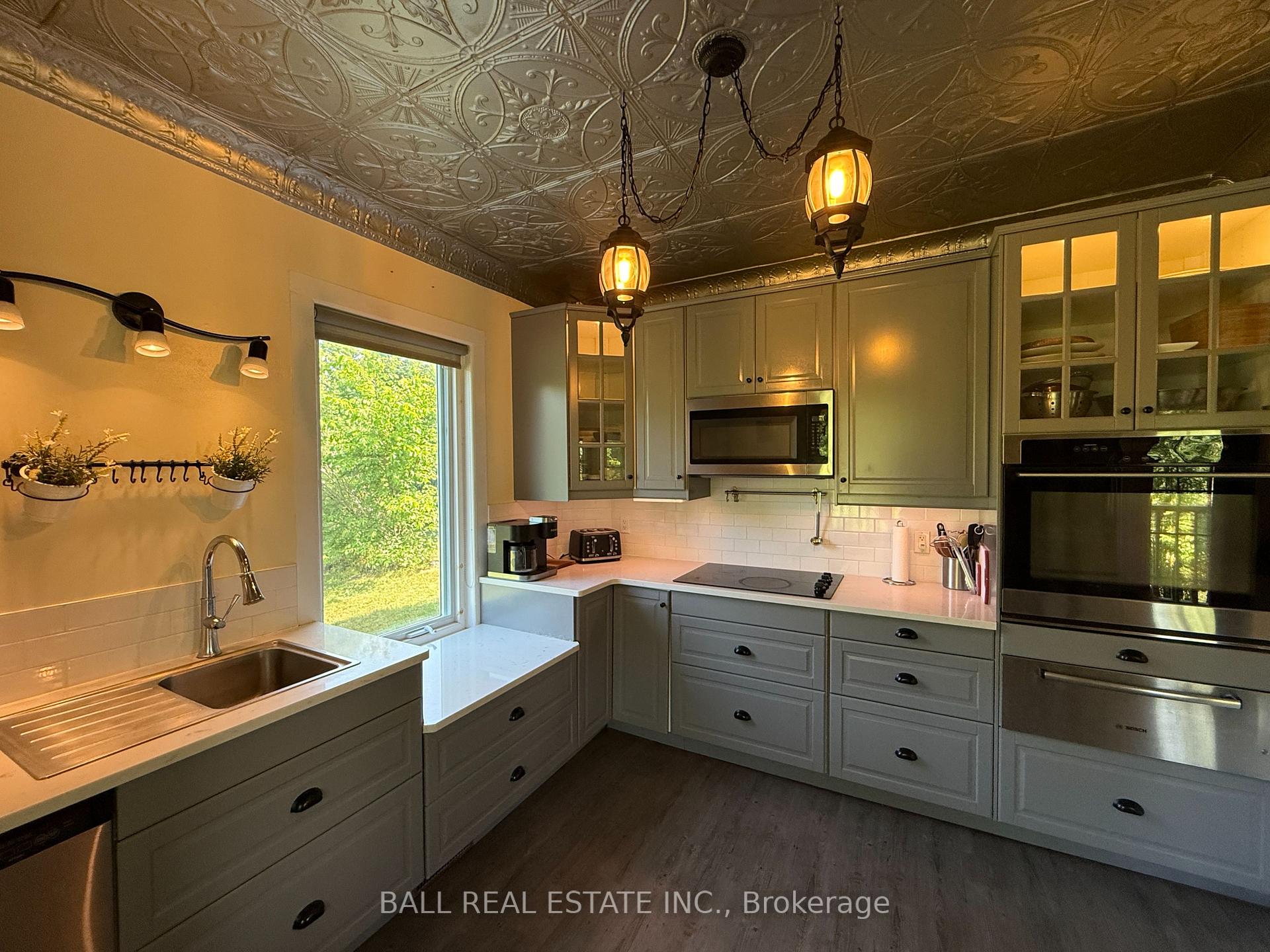Photo 15 of 255 Northey's Bay Road, North Kawartha — HOMEH