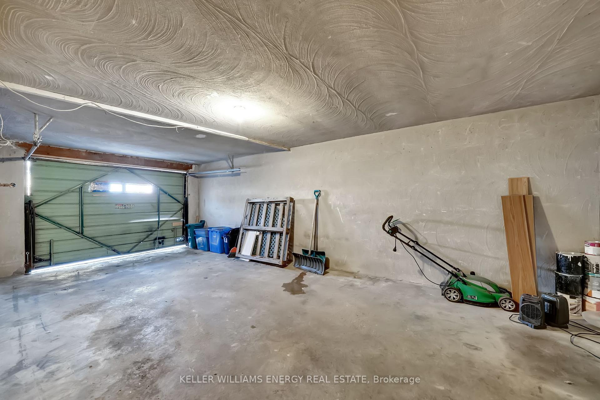 Photo 19 of 76 Montrave Avenue, Oshawa, Vanier — HOMEH