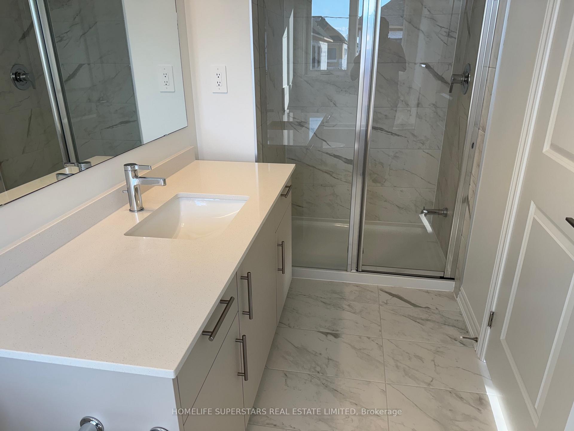 Photo 4 of 289 Bergamot Avenue, Milton, Walker — HOMEH
